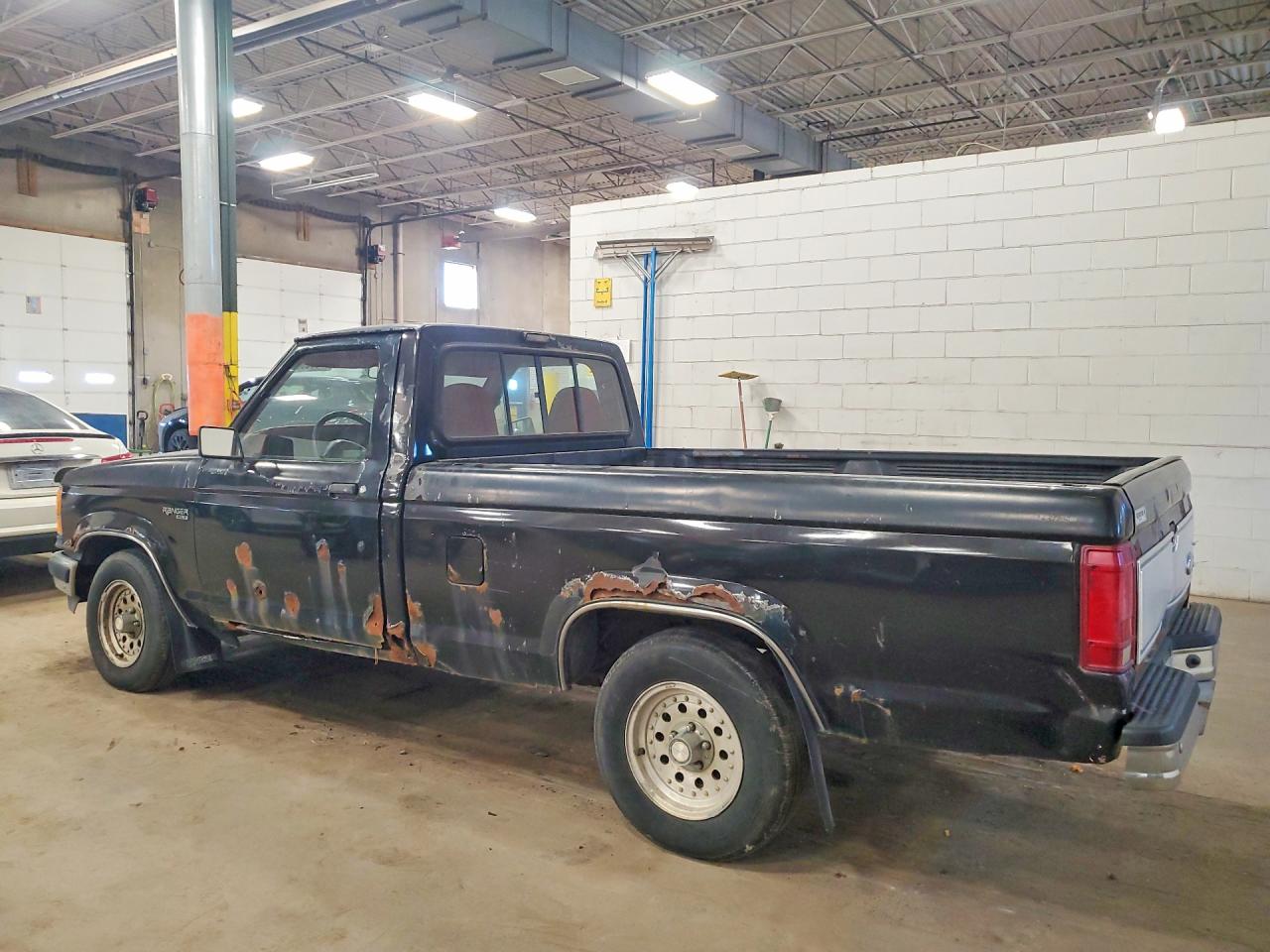1992 Ford Ranger Черный vin: 1FTCR10A9NTA17953
