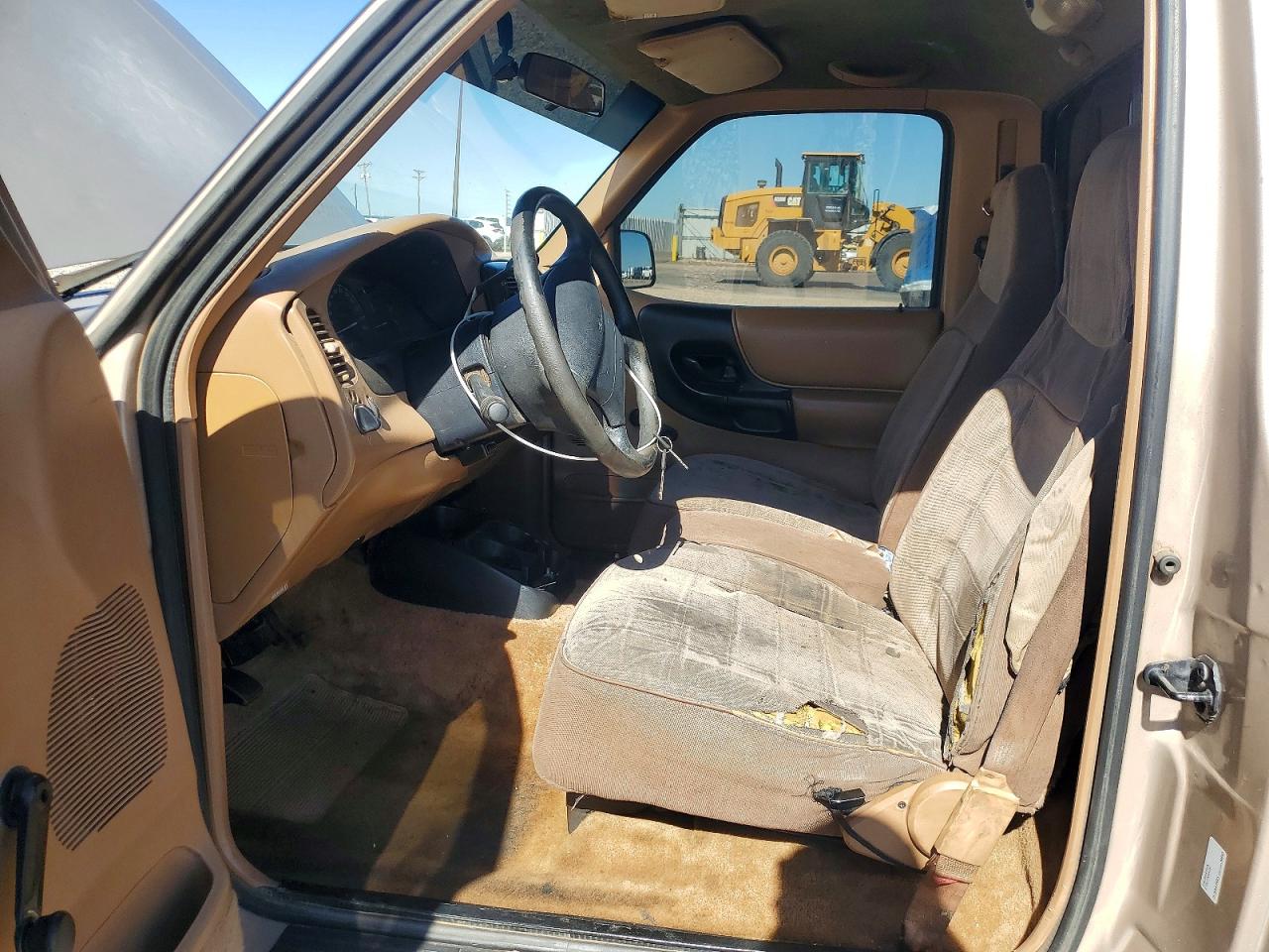 1995 Ford Ranger Tan vin: 1FTCR10A9SPA33428