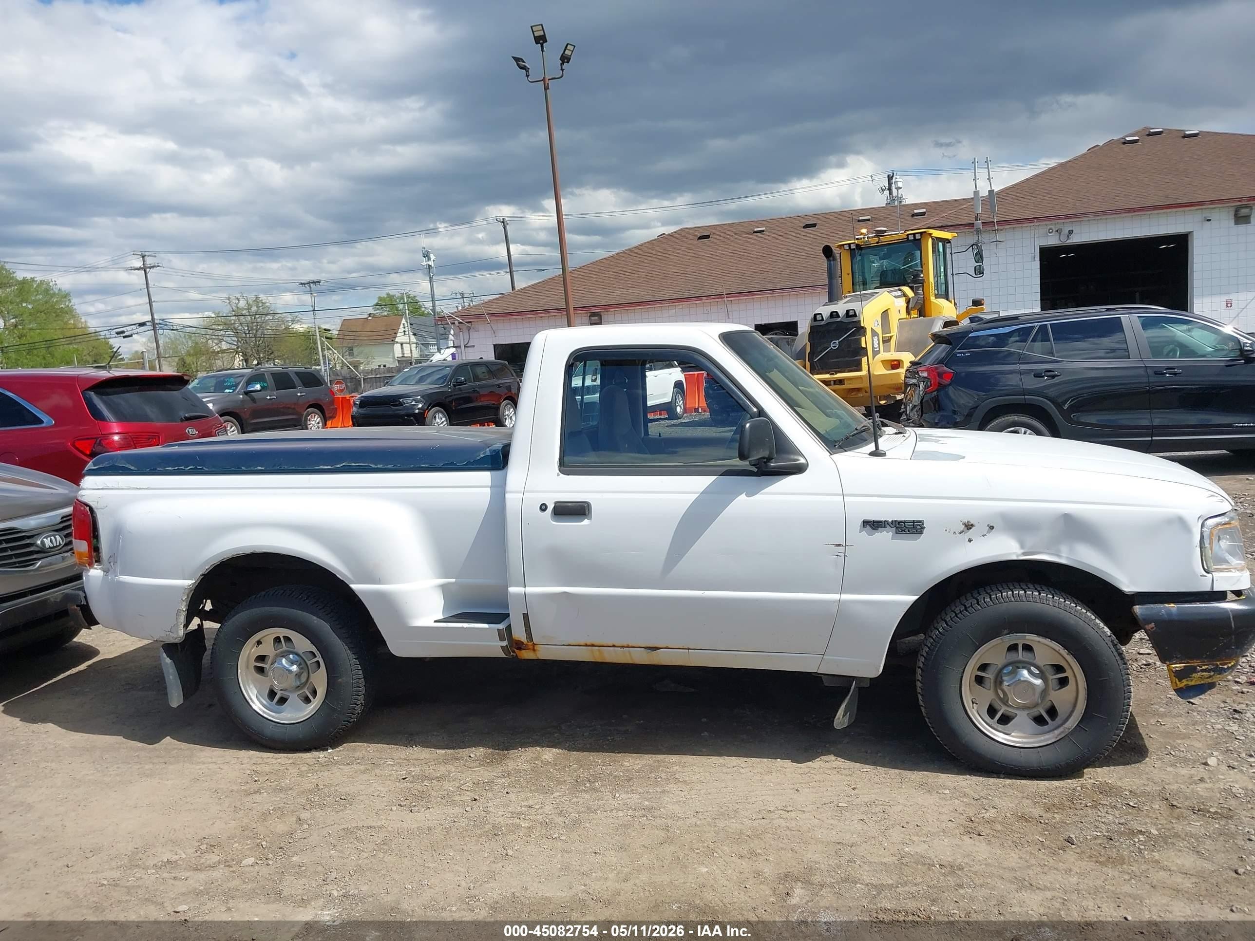 1996 Ford Ranger   White vin: 1FTCR10A9TPB42750