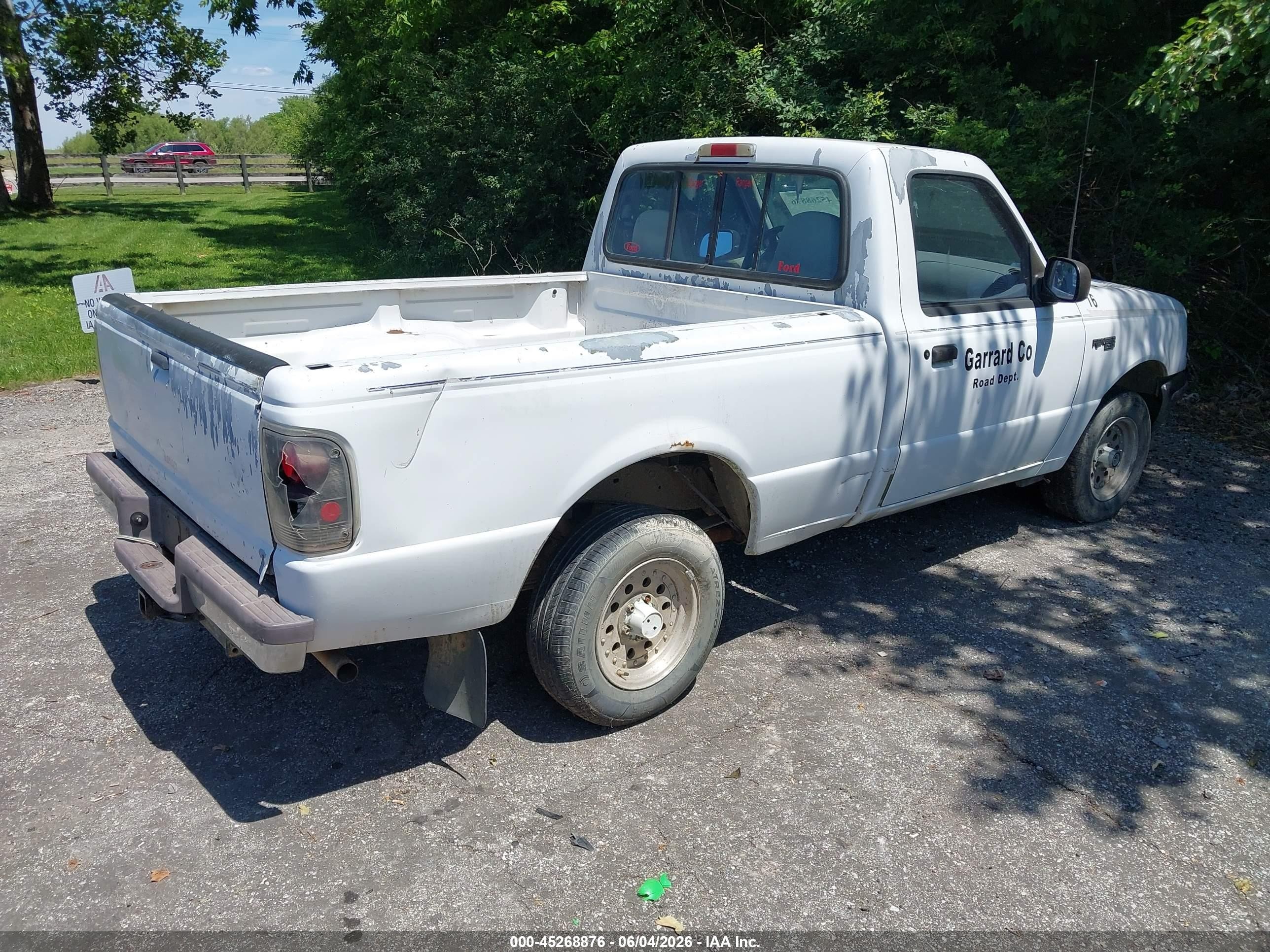 1996 Ford Ranger   White vin: 1FTCR10A9TUD60642