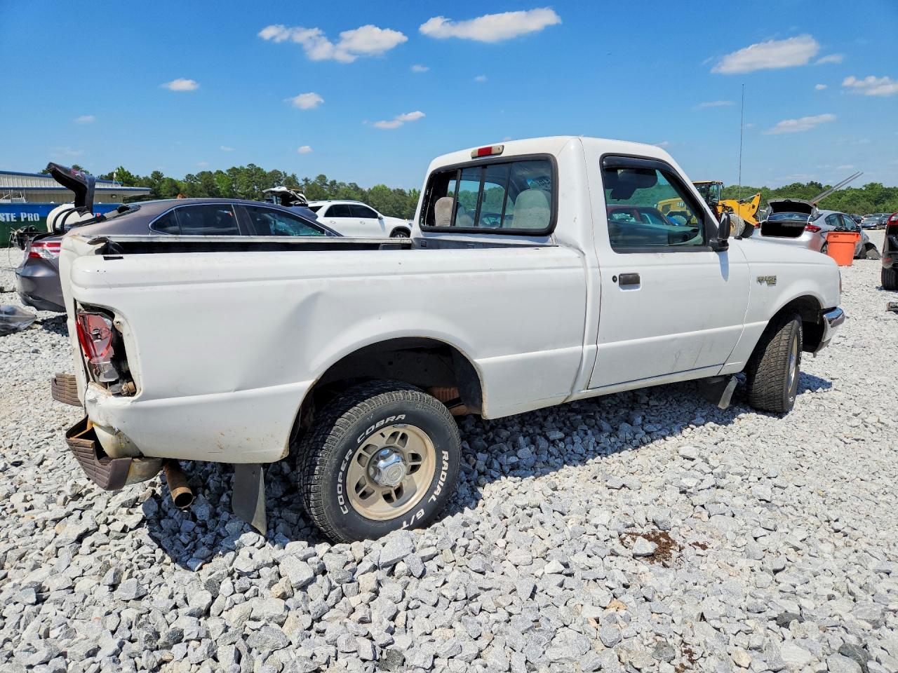 1997 Ford Ranger White vin: 1FTCR10A9VTA59667