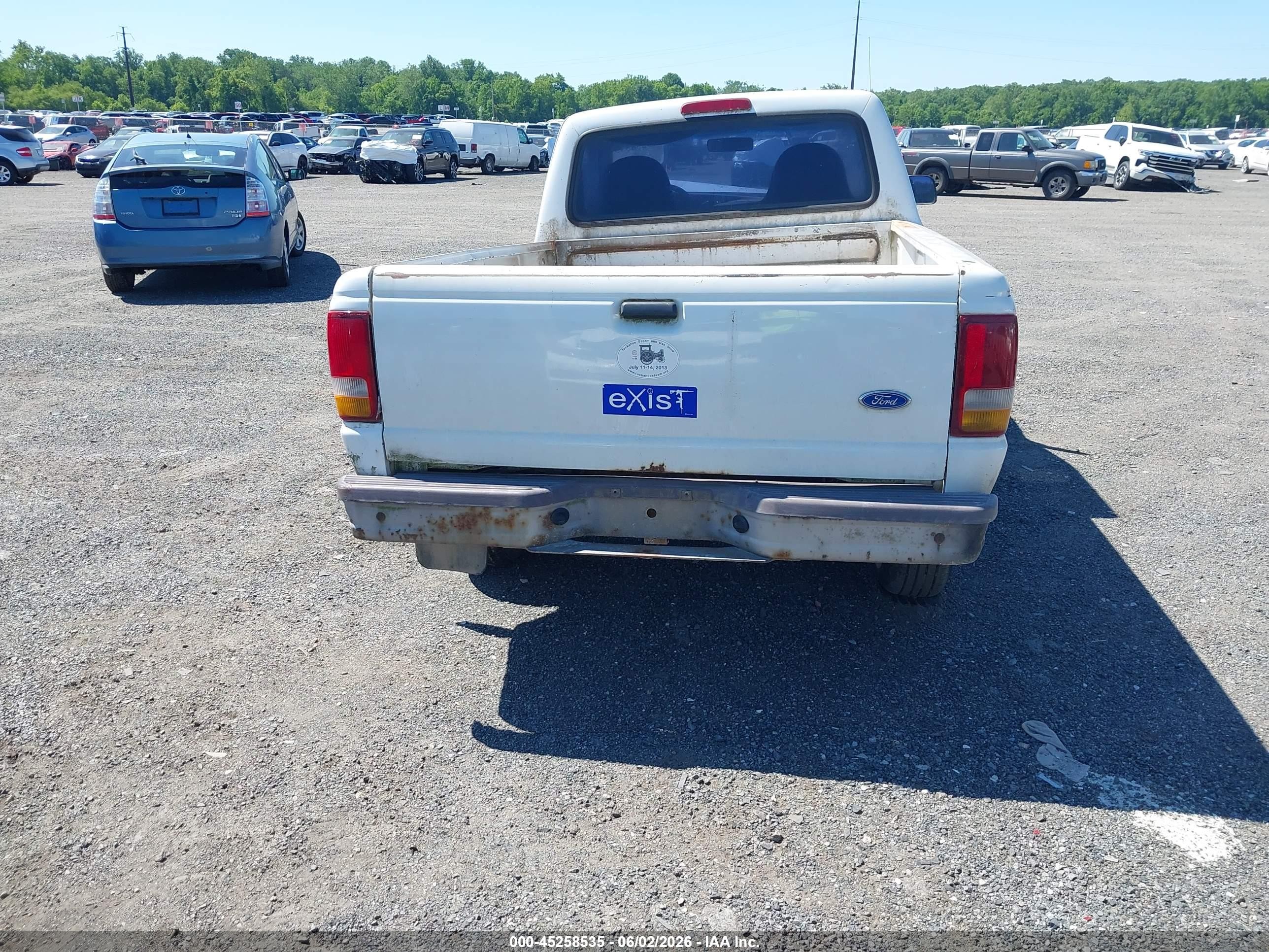 1997 Ford Ranger White vin: 1FTCR10A9VTA60625