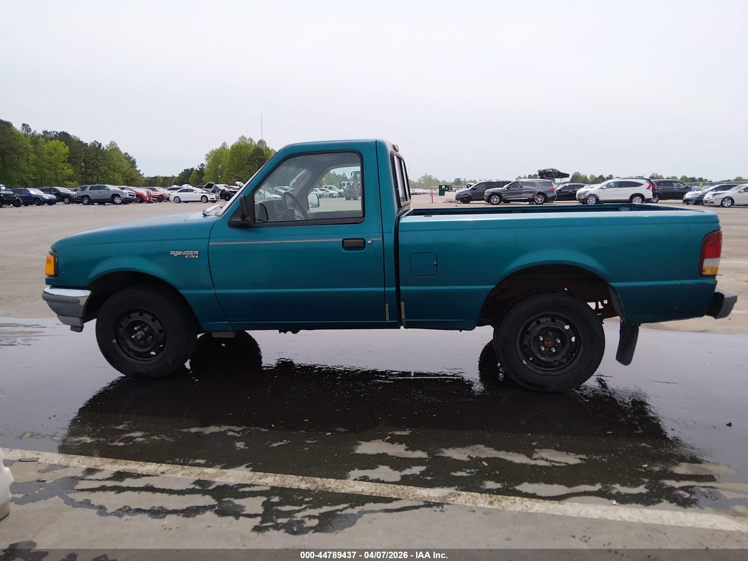 1993 Ford Ranger   Turquoise vin: 1FTCR10AXPTA90381