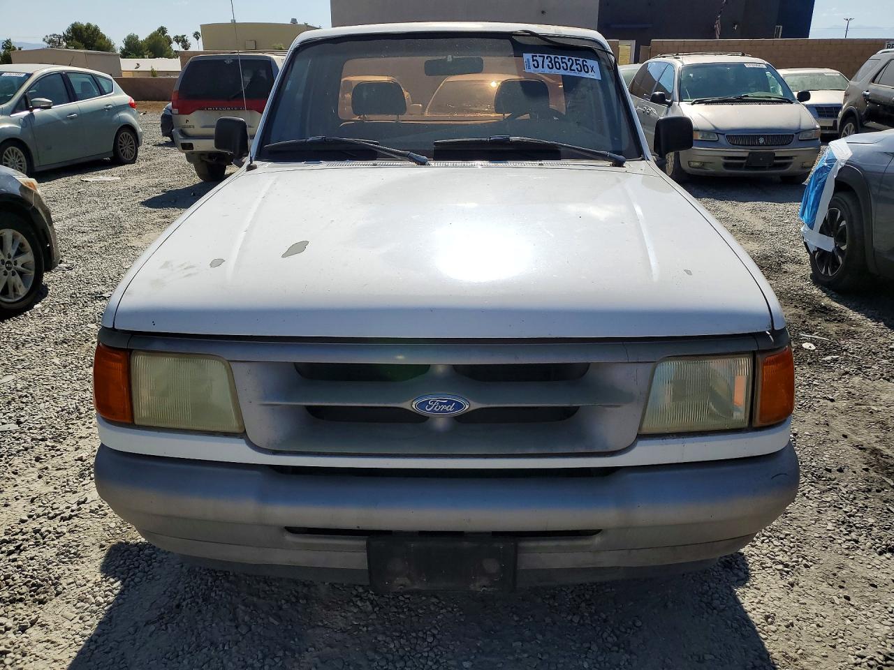 1995 Ford Ranger White vin: 1FTCR10AXSPA54028