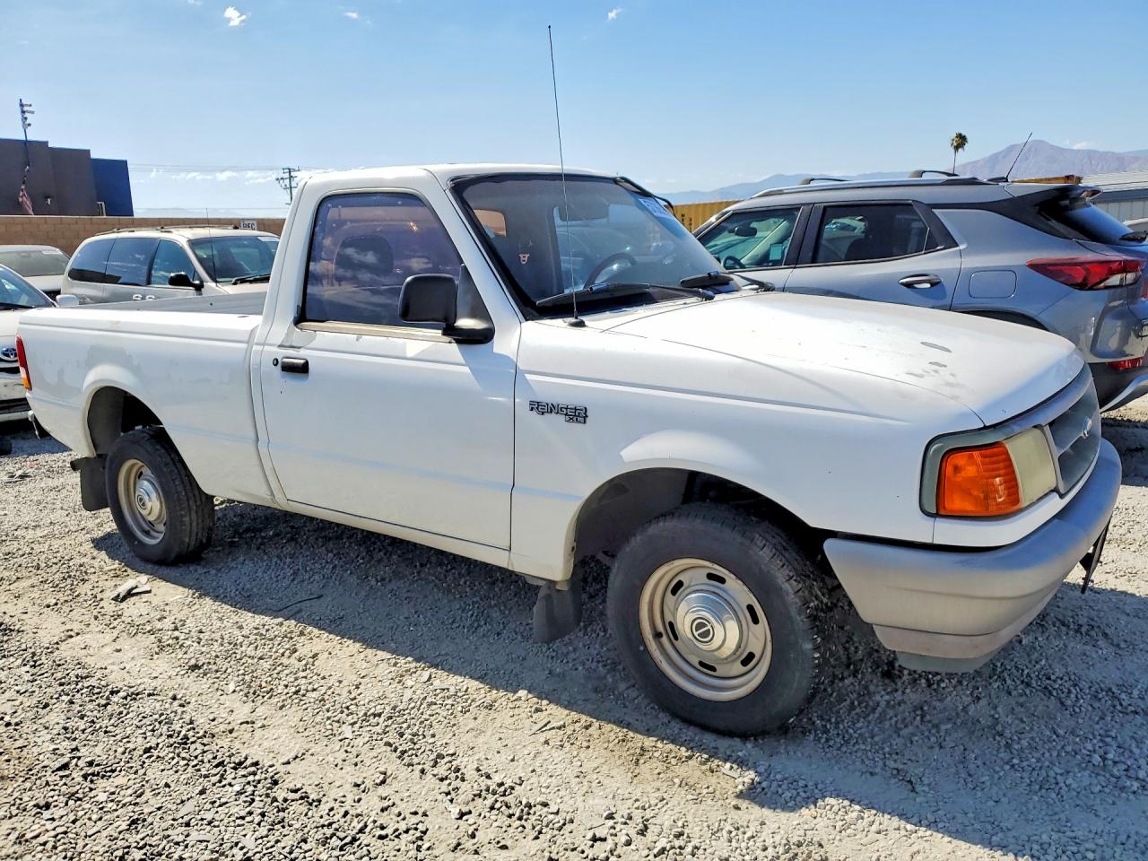 1995 Ford Ranger White vin: 1FTCR10AXSPA54028