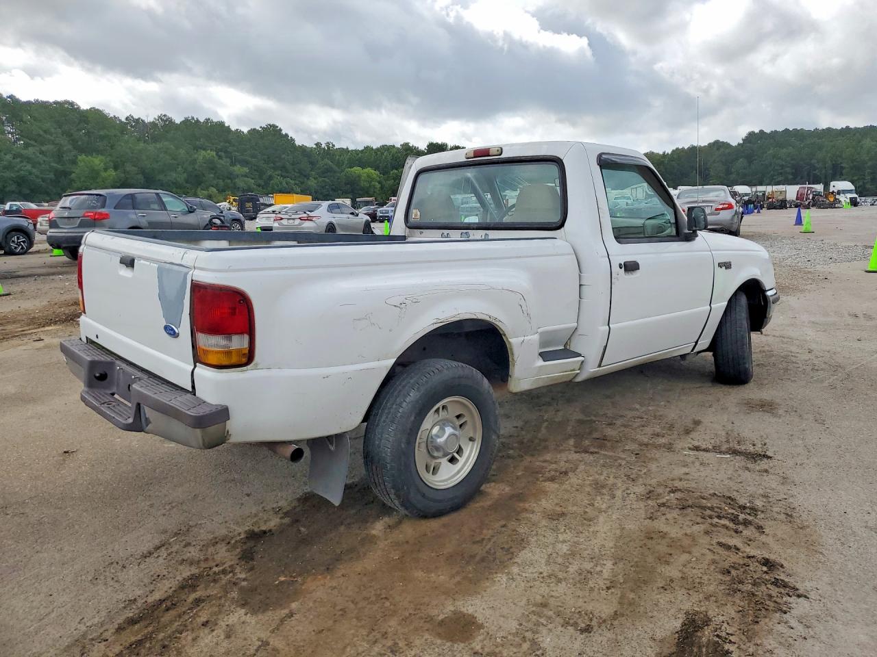 1997 Ford Ranger Белый vin: 1FTCR10AXVPA60464
