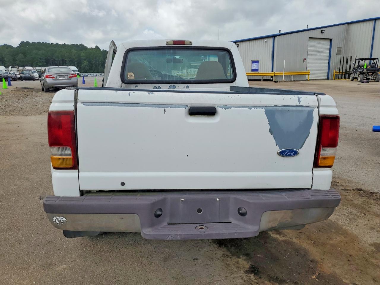 1997 Ford Ranger Белый vin: 1FTCR10AXVPA60464