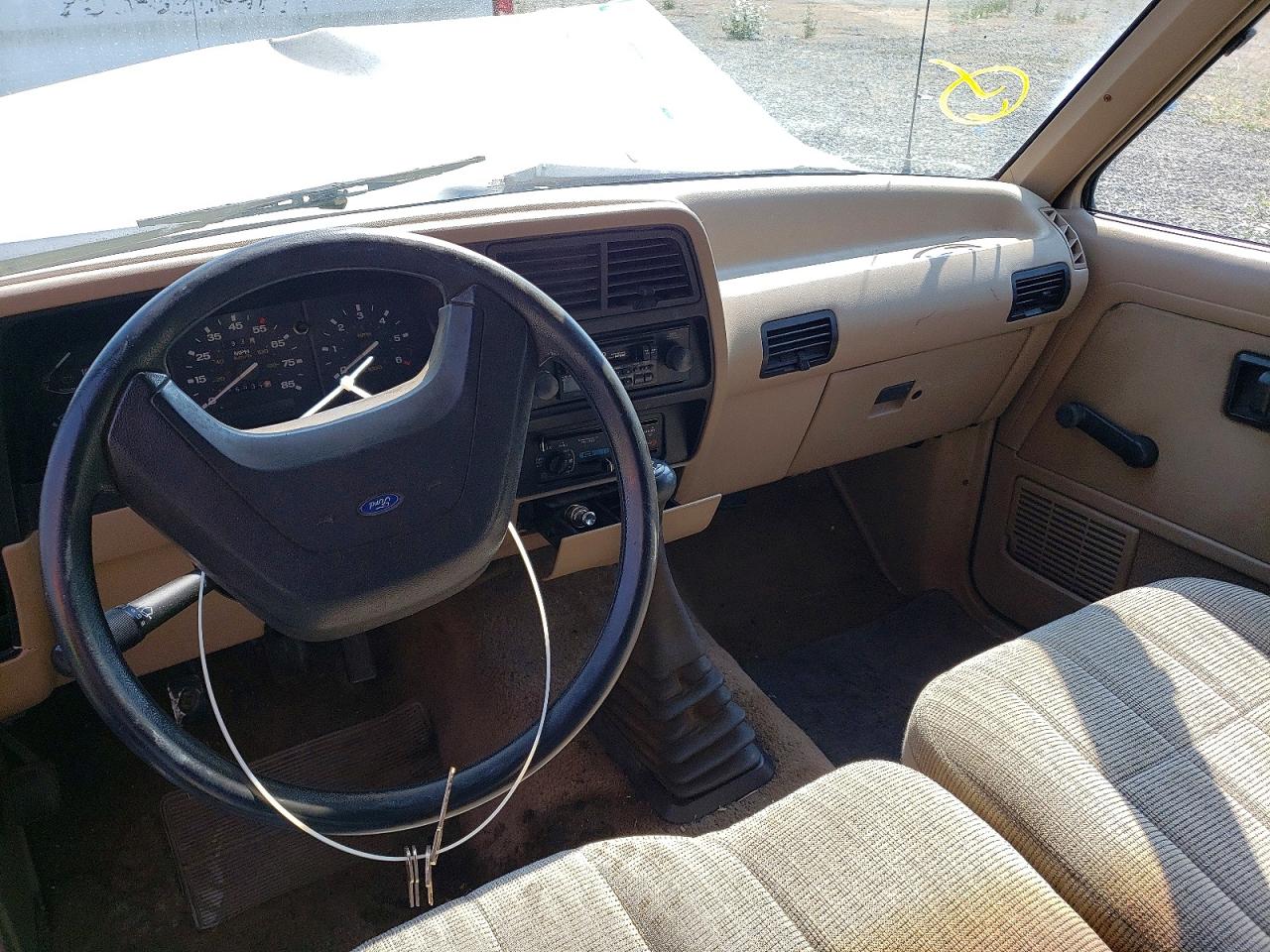 1990 Ford Ranger Желто-коричневый vin: 1FTCR10T2LUB68674