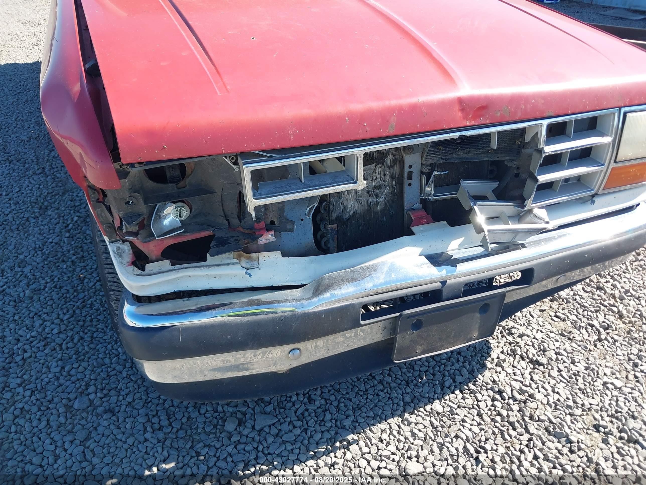 1989 Ford Ranger   Red vin: 1FTCR10T6KUC08558