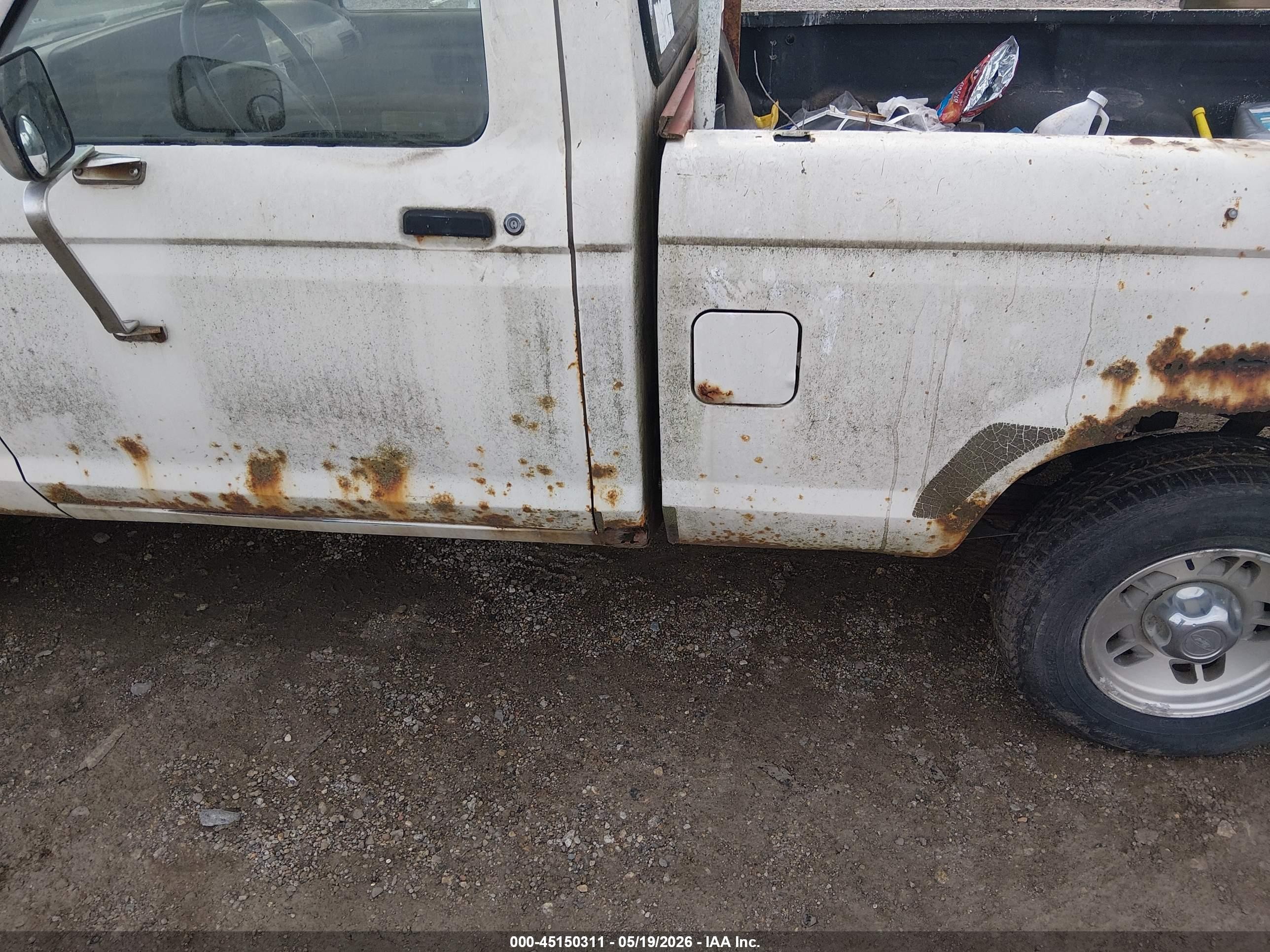 1990 Ford Ranger   White vin: 1FTCR10T6LUB62067