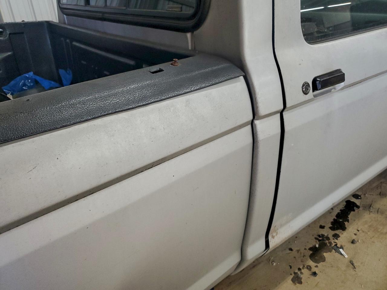 1990 Ford Ranger Серебряный vin: 1FTCR10T6LUC25359