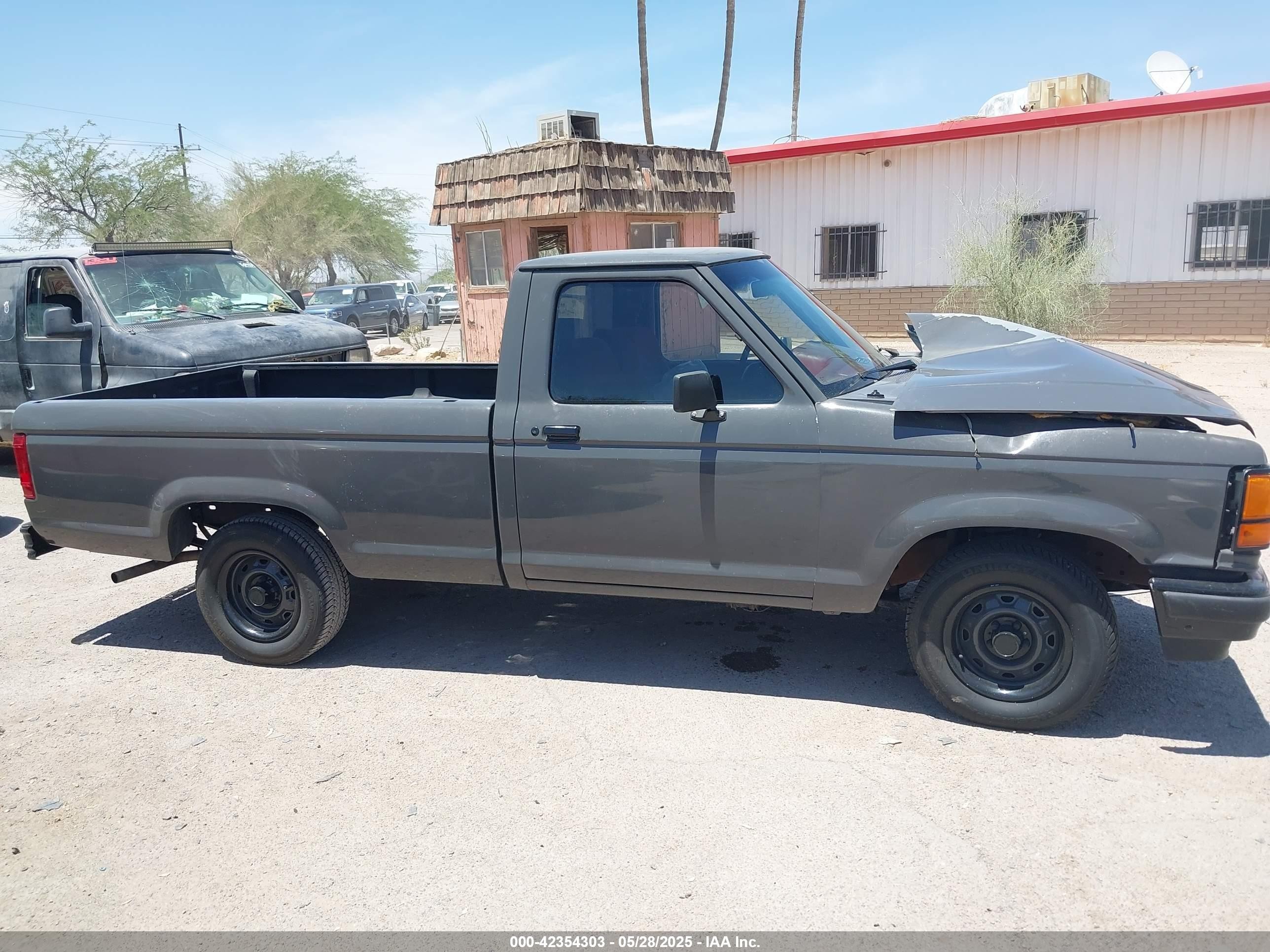 1989 Ford Ranger   Gray vin: 1FTCR10T7KUA68620