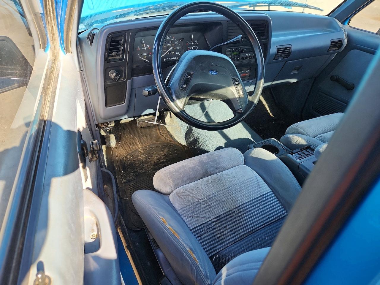1992 Ford Ranger Blue vin: 1FTCR10U0NPA79549