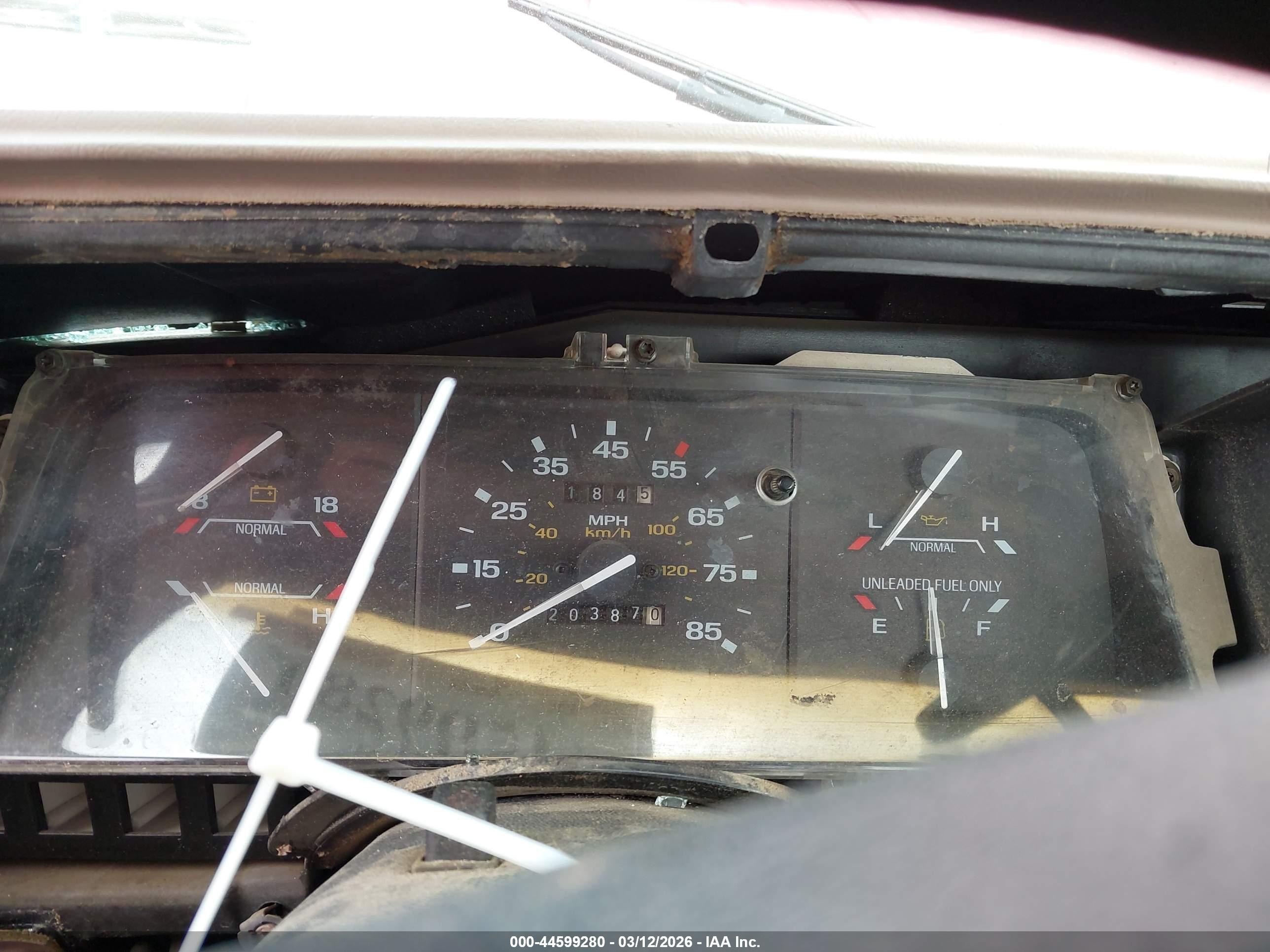 1992 Ford Ranger   Red vin: 1FTCR10U0NTA04874