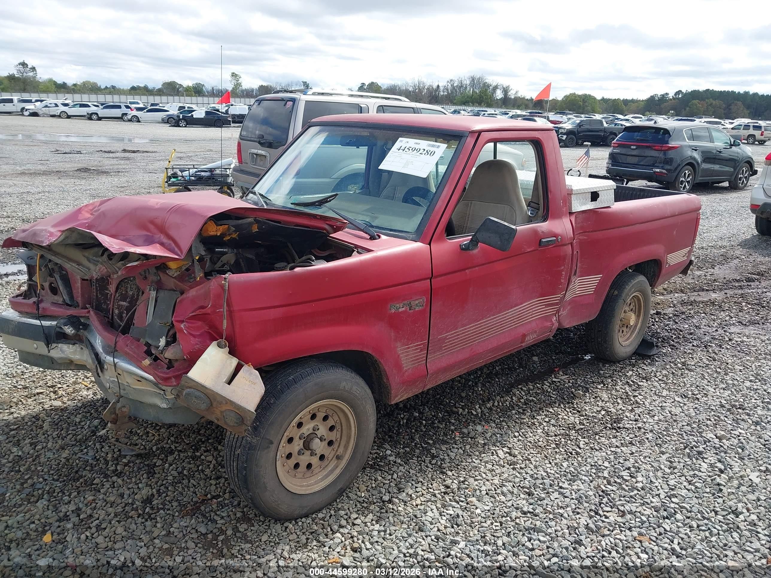 1992 Ford Ranger   Red vin: 1FTCR10U0NTA04874