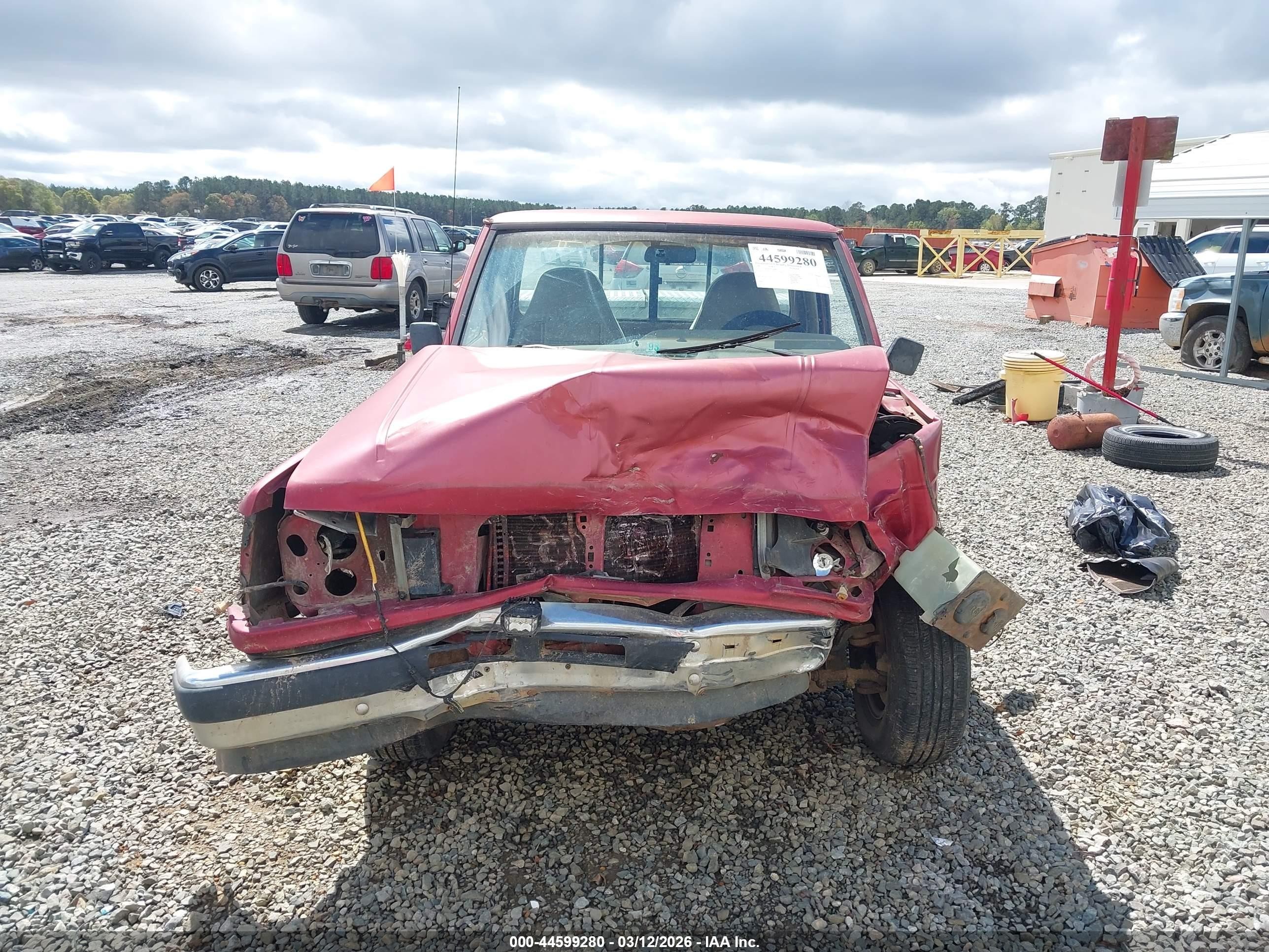 1992 Ford Ranger   Red vin: 1FTCR10U0NTA04874
