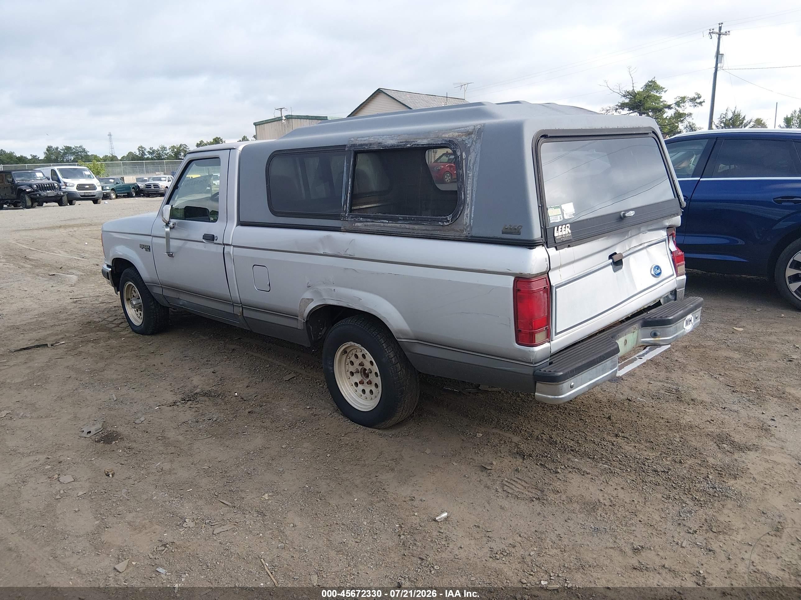 1992 Ford Ranger   Silver vin: 1FTCR10U0NTA36160