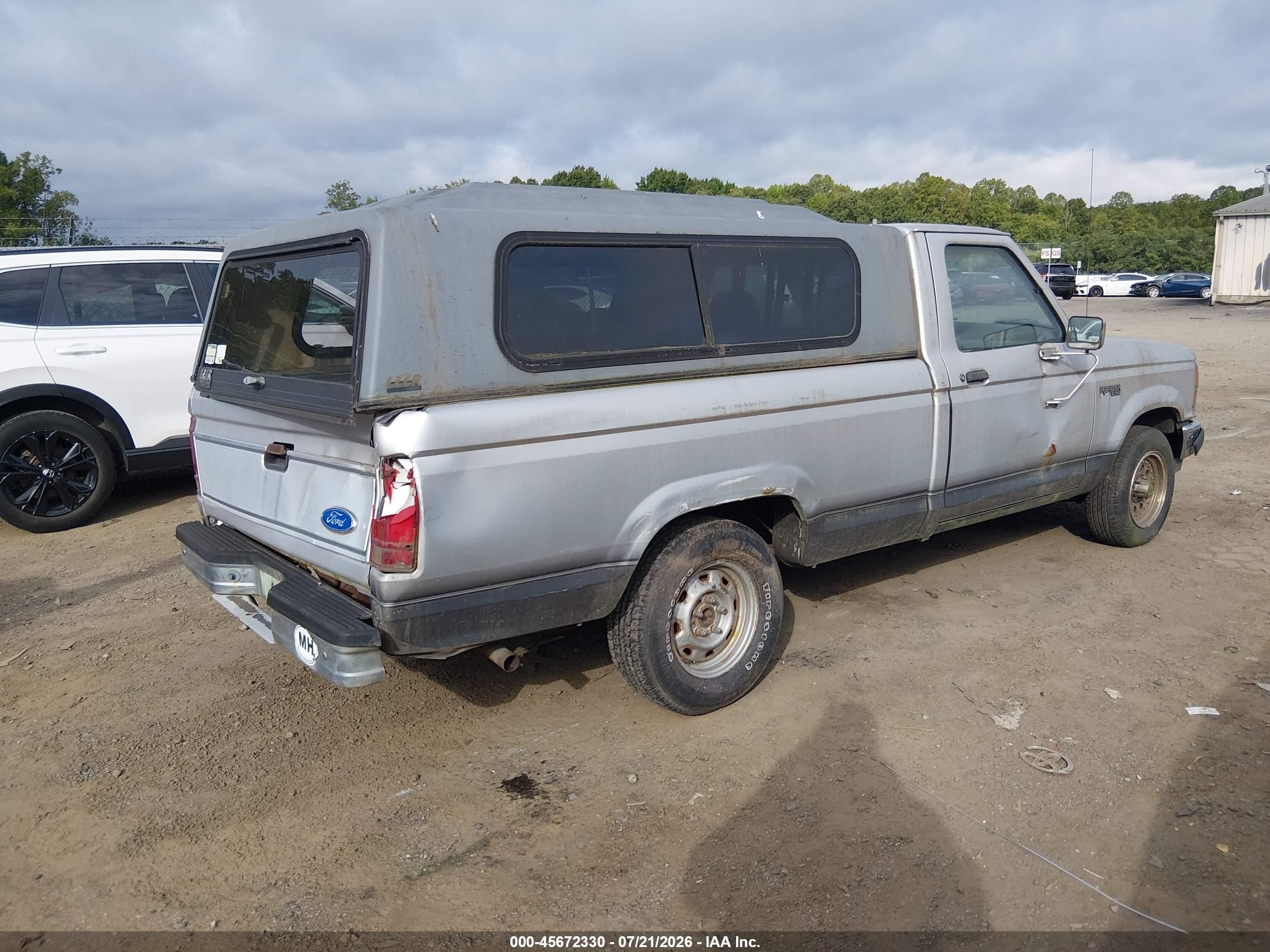 1992 Ford Ranger   Silver vin: 1FTCR10U0NTA36160