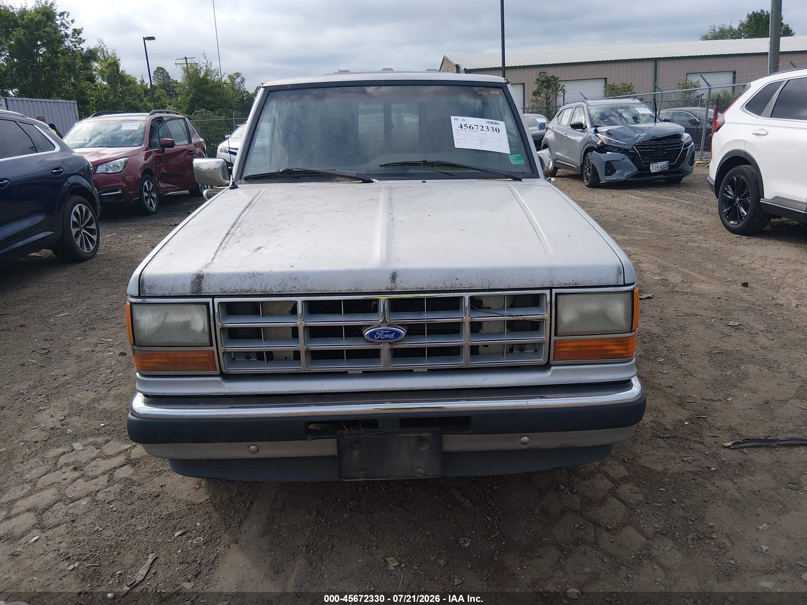1992 Ford Ranger   Silver vin: 1FTCR10U0NTA36160
