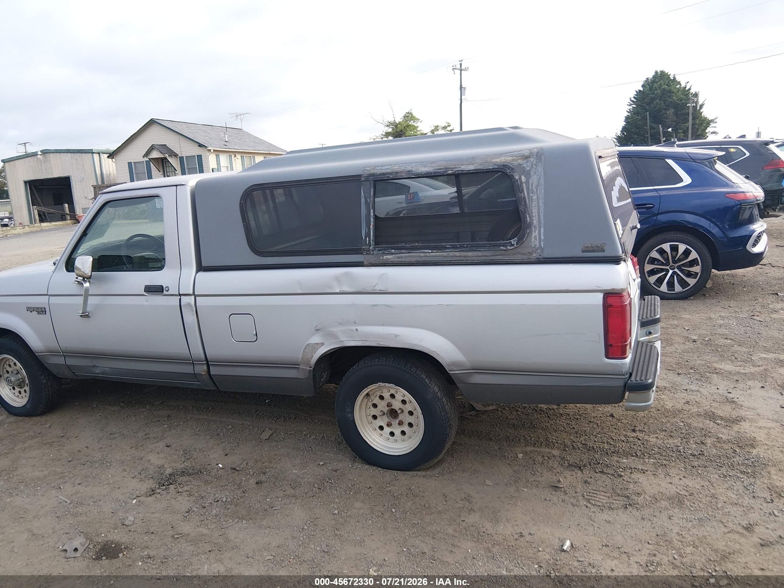 1992 Ford Ranger   Silver vin: 1FTCR10U0NTA36160