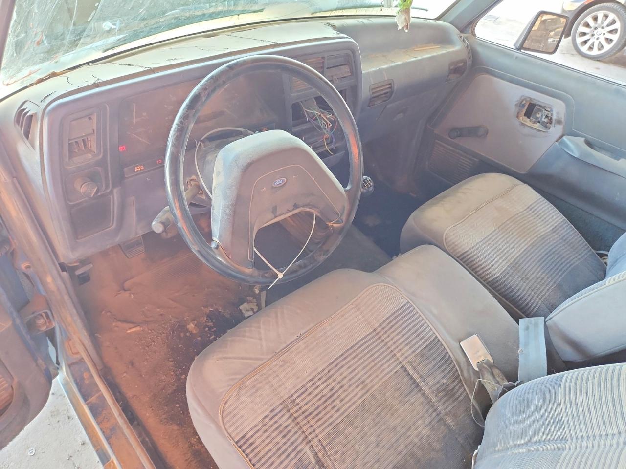 1992 Ford Ranger Blue vin: 1FTCR10U2NPA86227
