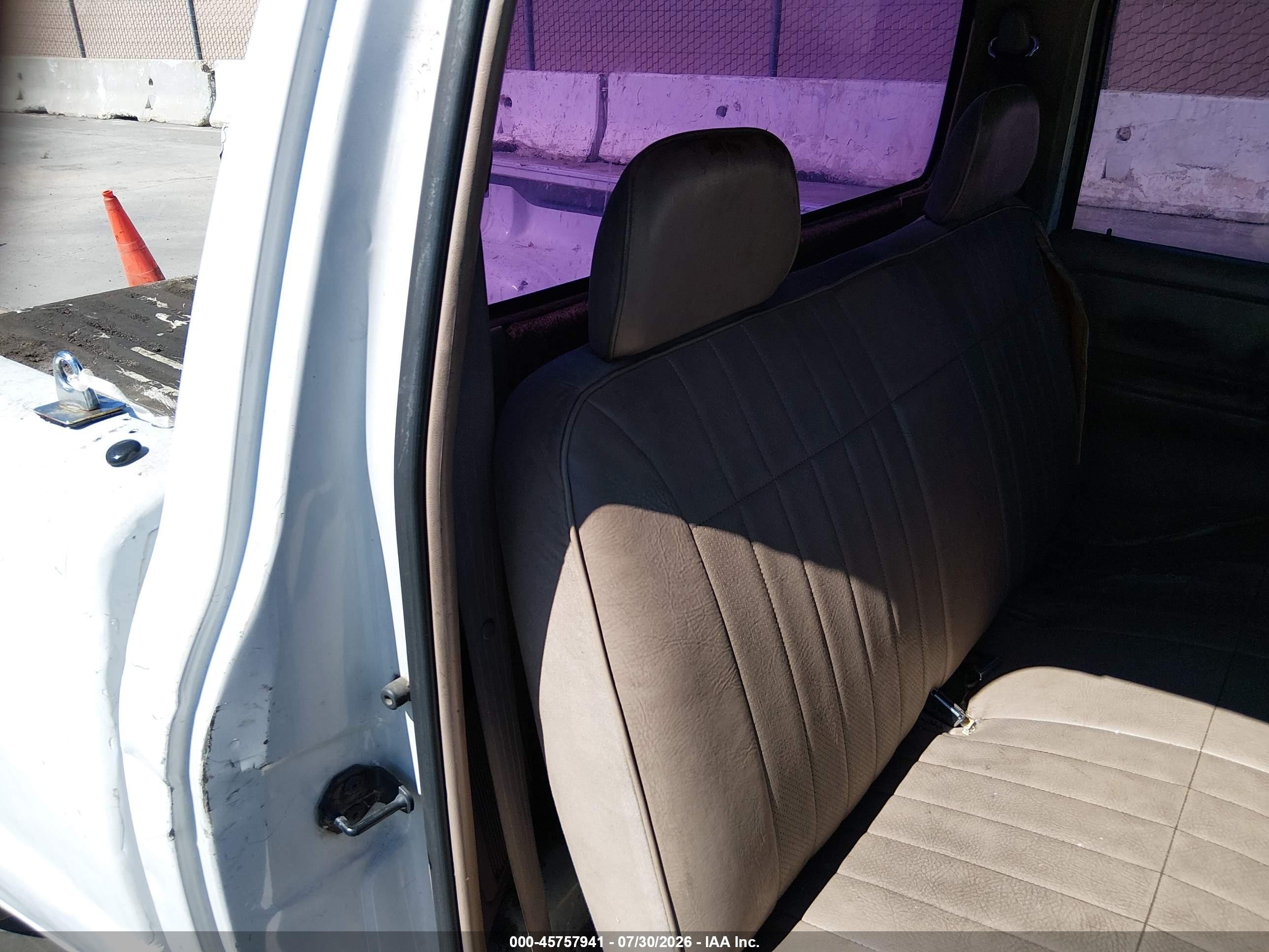 1994 Ford Ranger White vin: 1FTCR10U2RPC24175