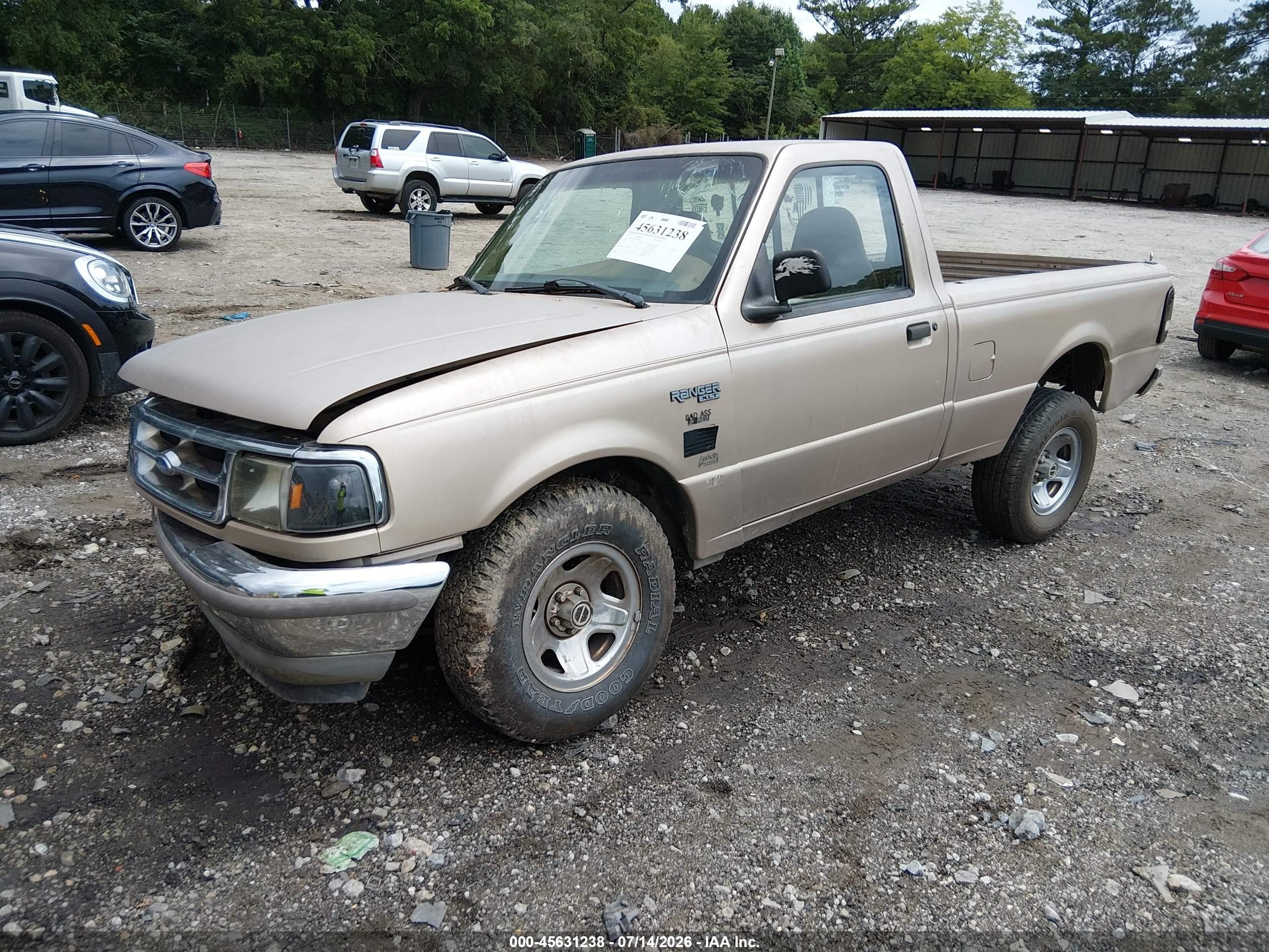1995 Ford Ranger   Золотой vin: 1FTCR10U2STA41095