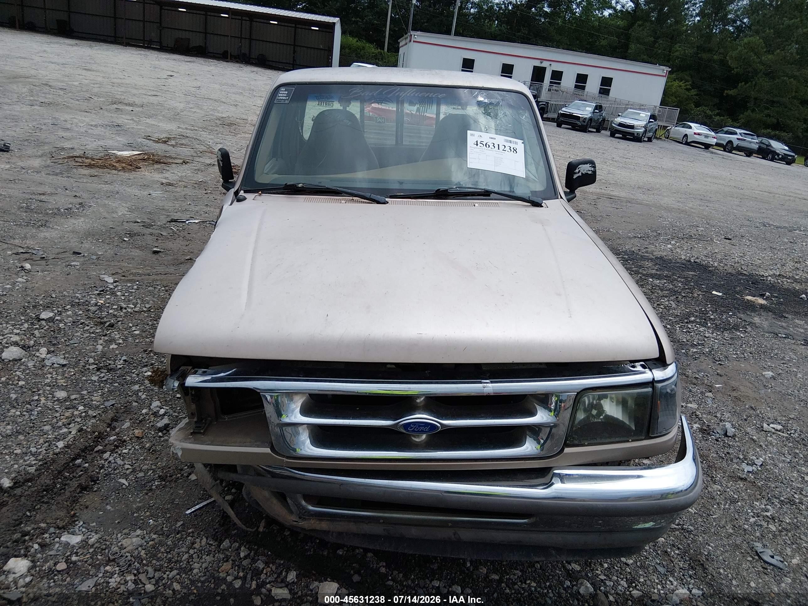 1995 Ford Ranger   Золотой vin: 1FTCR10U2STA41095