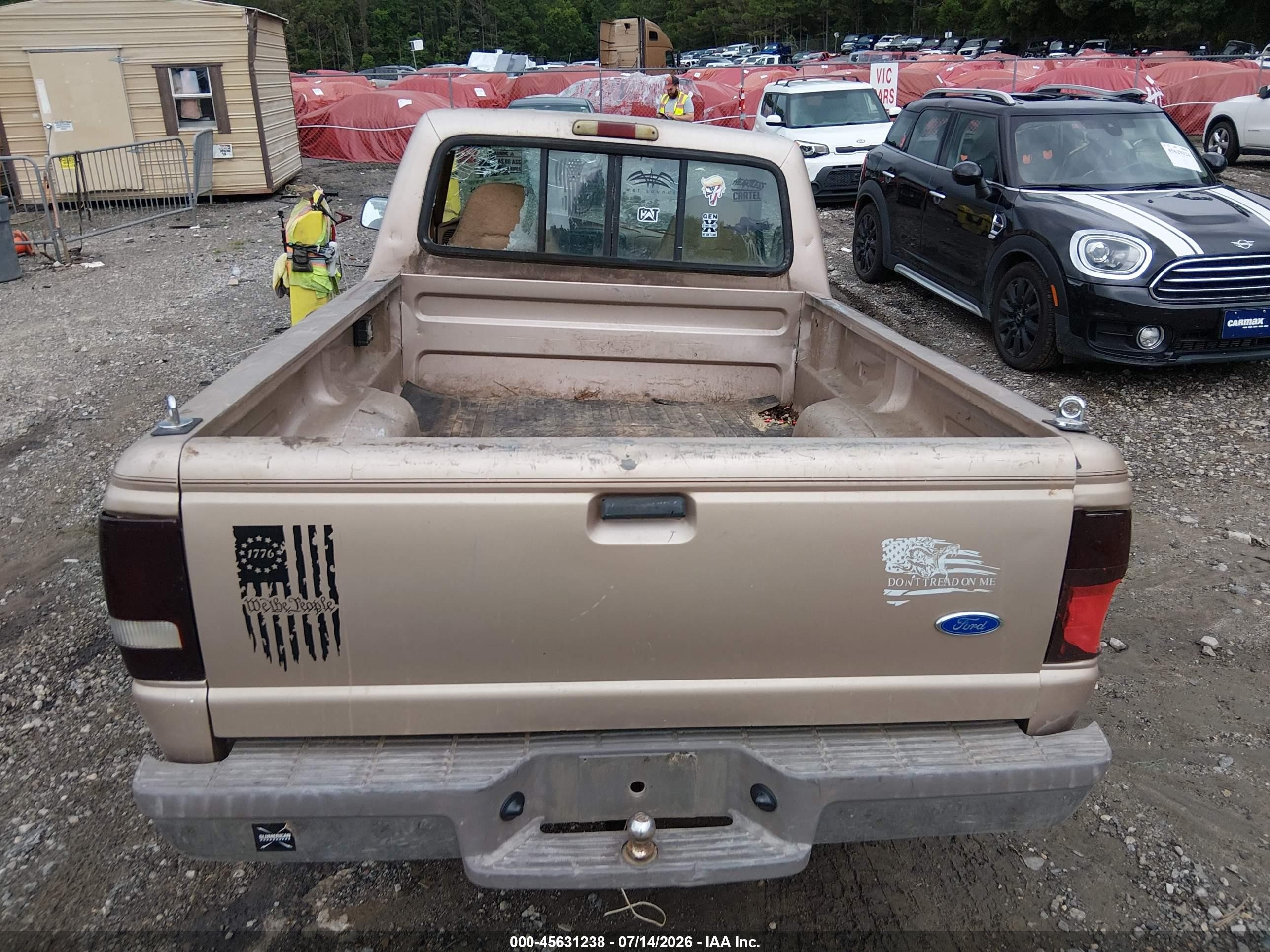1995 Ford Ranger   Золотой vin: 1FTCR10U2STA41095