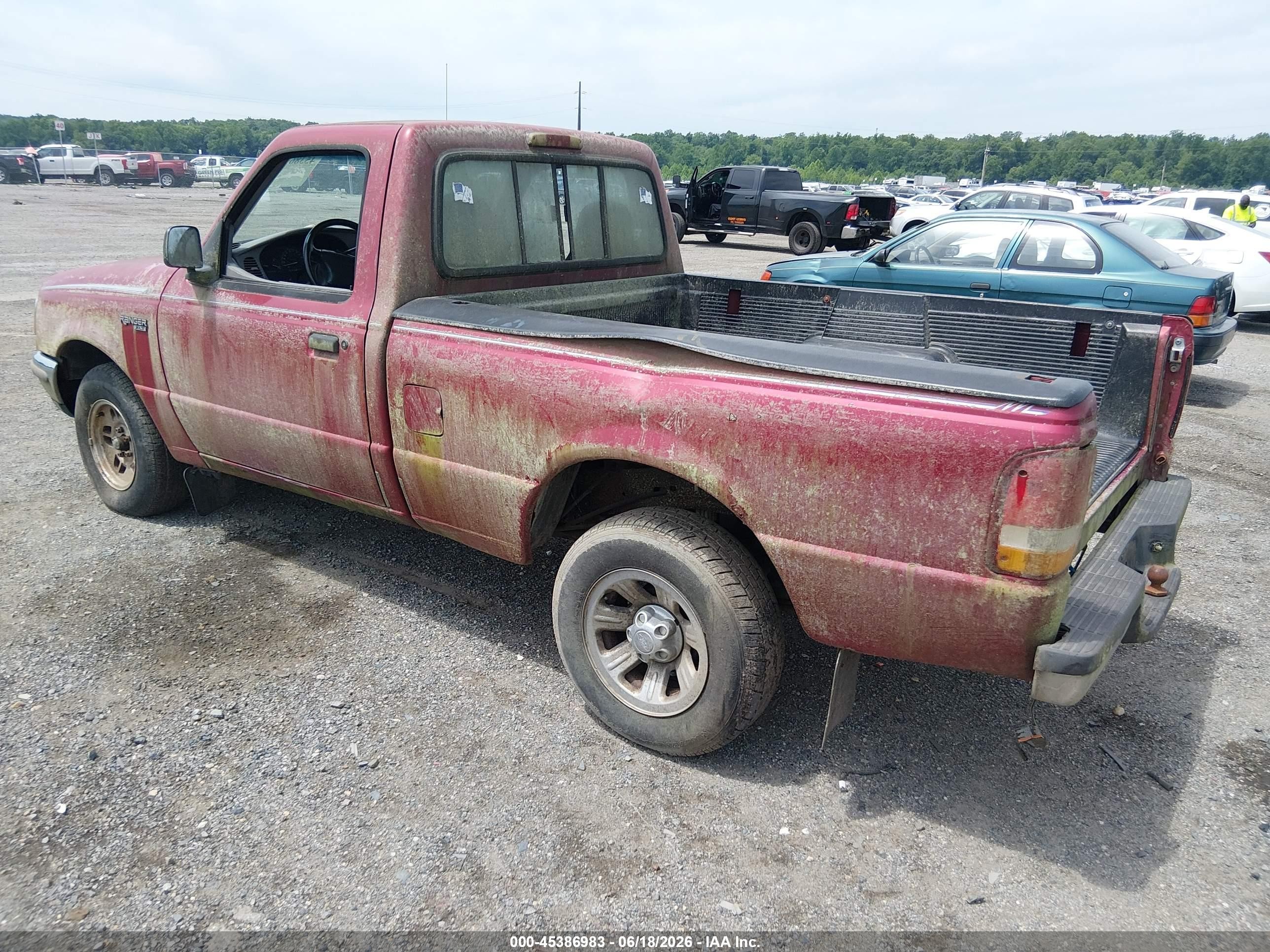 1996 Ford Ranger   Burgundy vin: 1FTCR10U3TPA94656