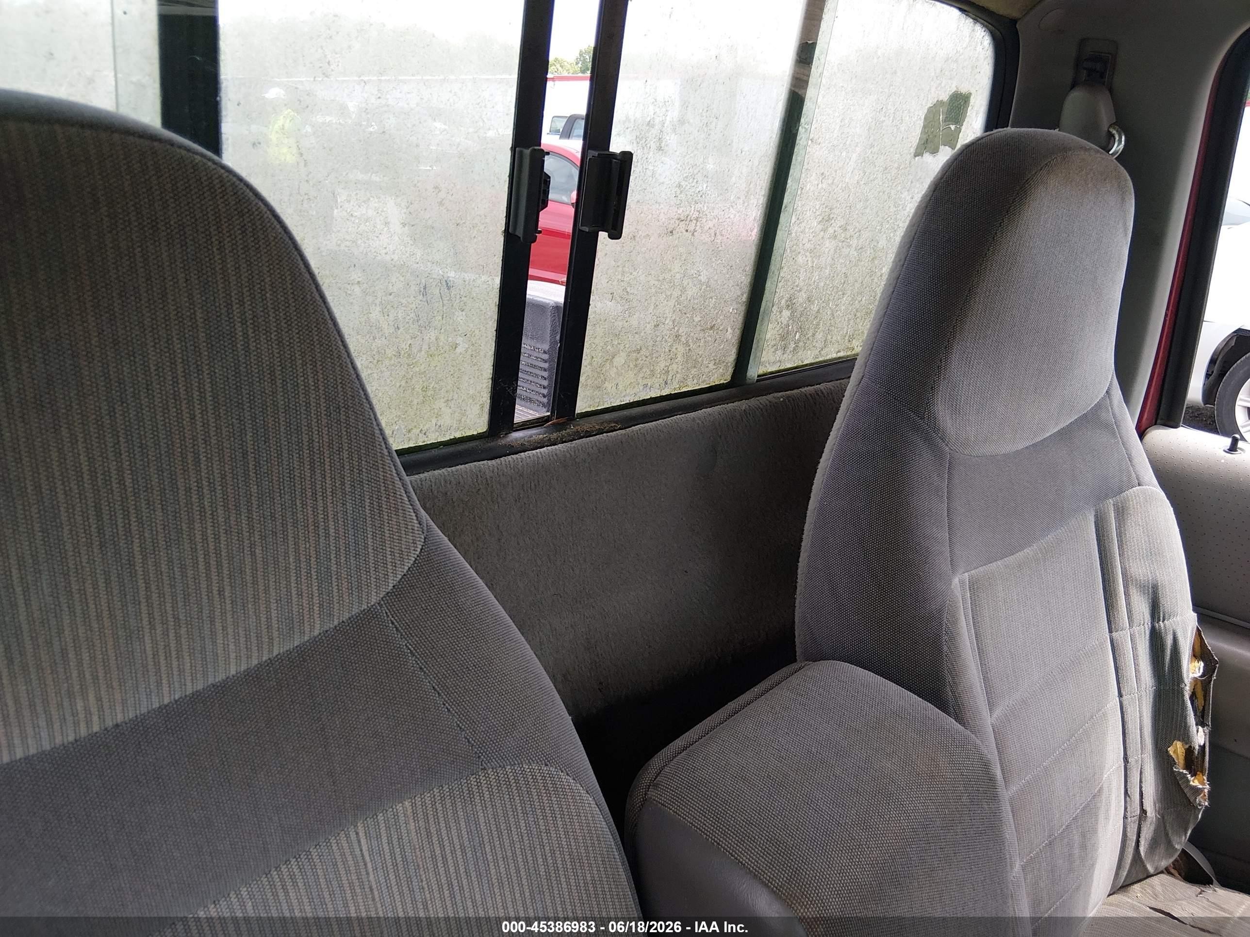 1996 Ford Ranger   Burgundy vin: 1FTCR10U3TPA94656