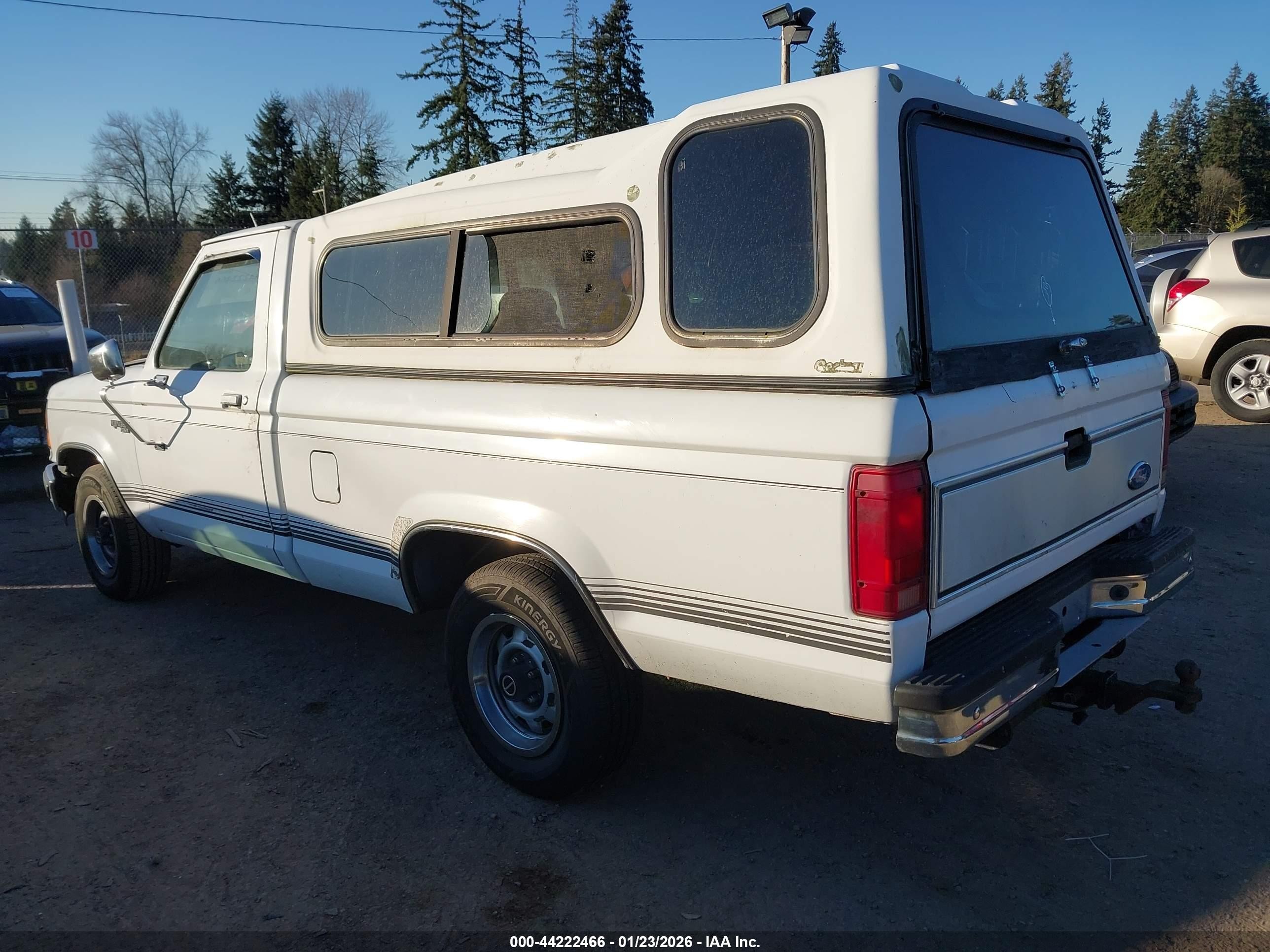 1992 Ford Ranger   Белый vin: 1FTCR10U4NTA13528