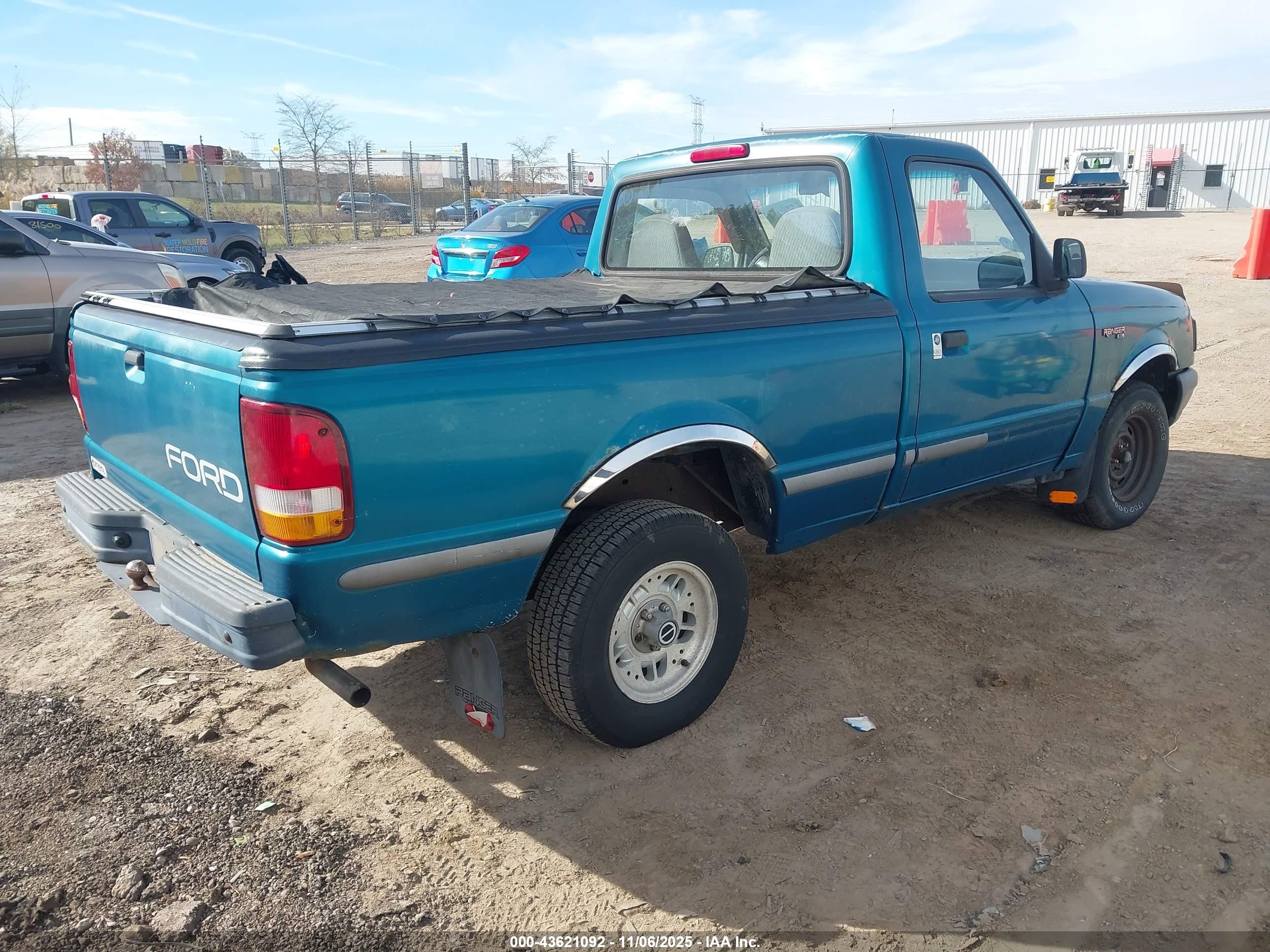 1993 Ford Ranger   Green vin: 1FTCR10U5PUC48467