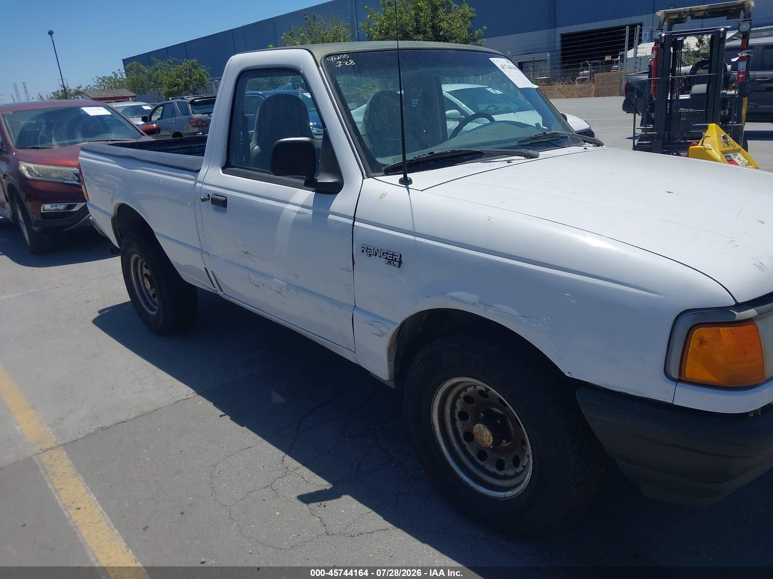 1996 Ford Ranger   White vin: 1FTCR10U5TUD39264