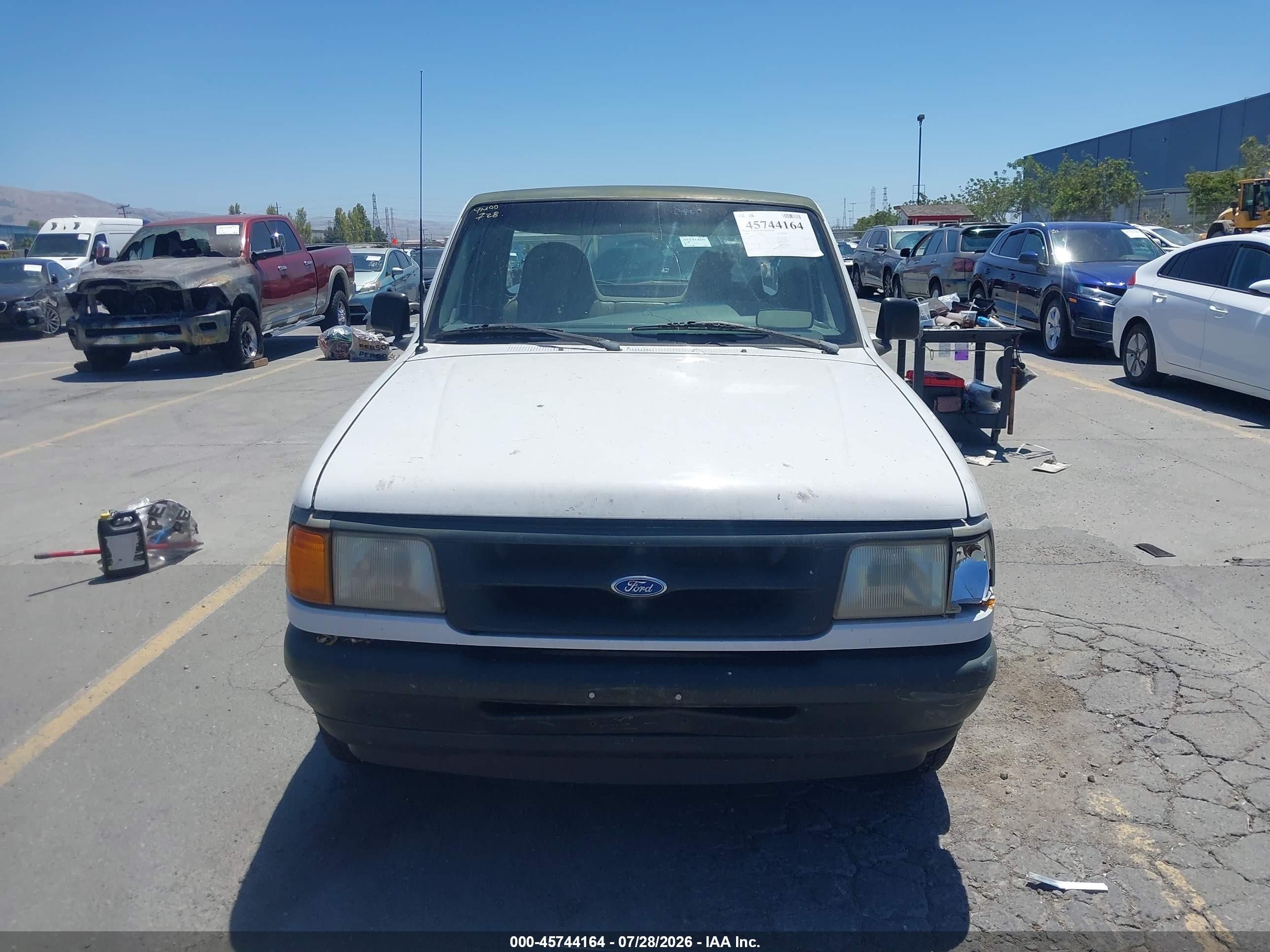 1996 Ford Ranger   White vin: 1FTCR10U5TUD39264