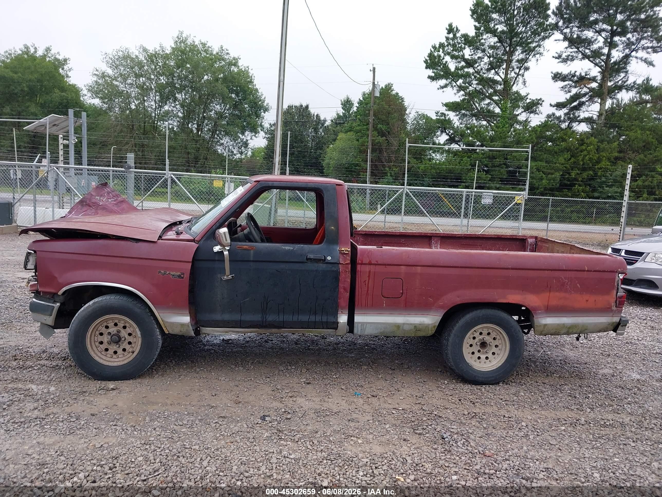 1991 Ford Ranger   Красный vin: 1FTCR10U6MUB33890