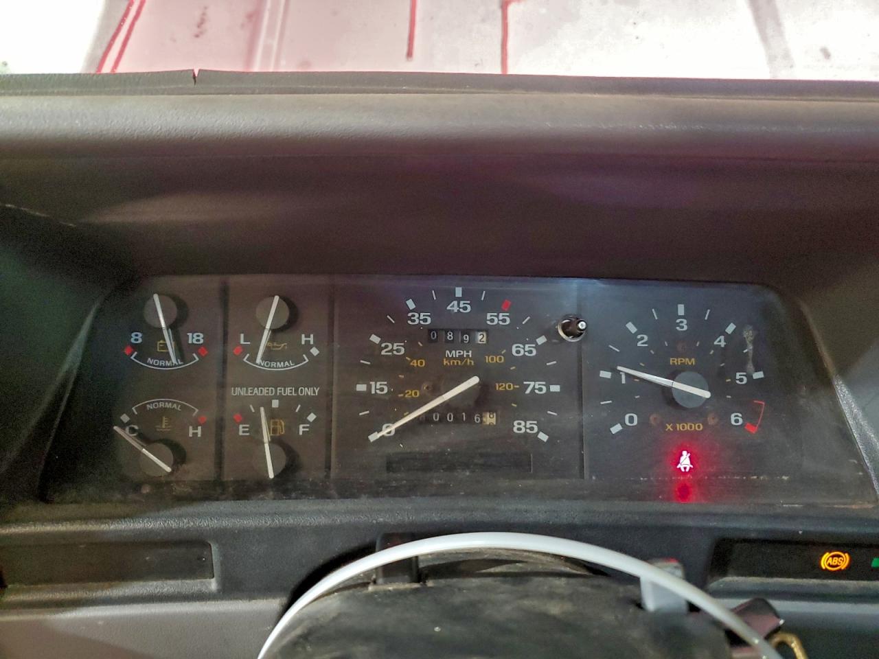 1992 Ford Ranger Red vin: 1FTCR10U6NUC28726