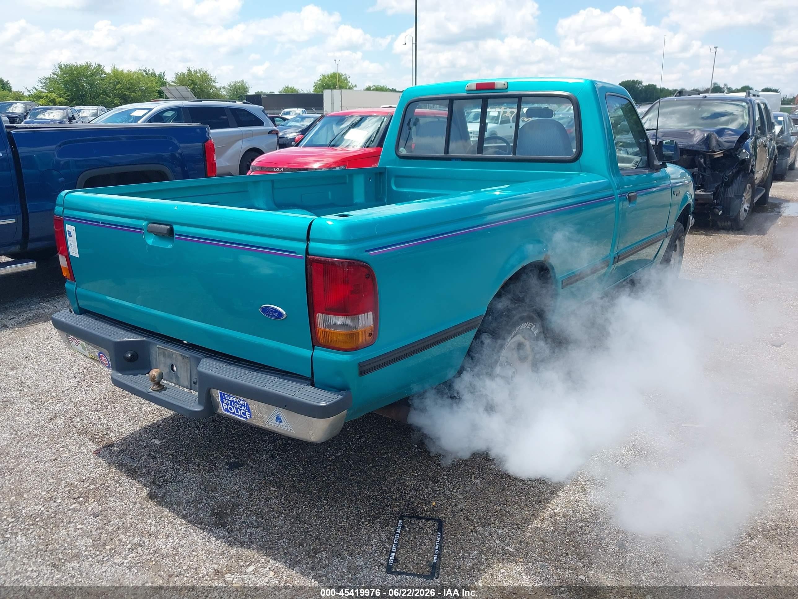 1994 Ford Ranger   Зеленый vin: 1FTCR10U6RPC17472