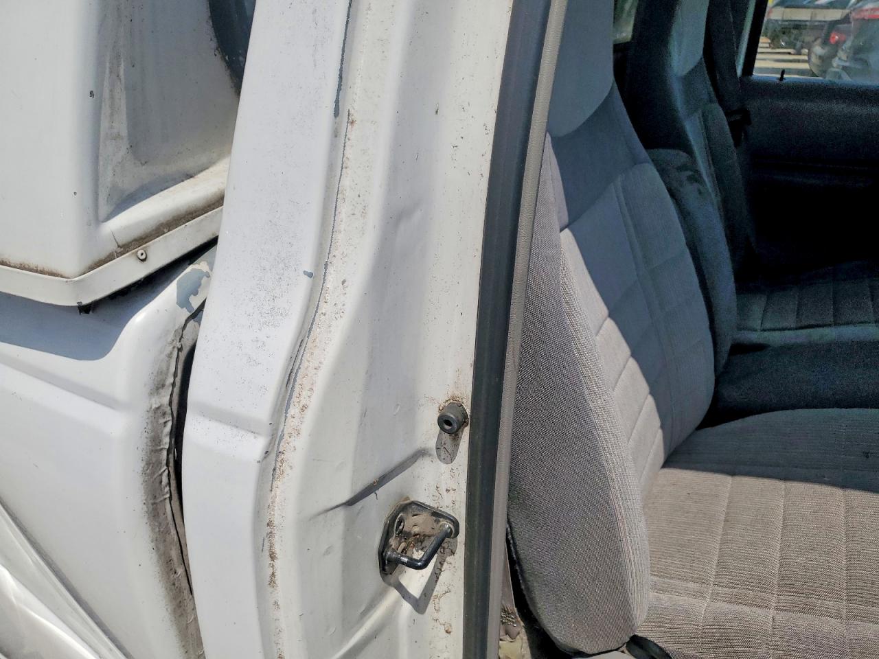 1997 Ford Ranger White vin: 1FTCR10U7VUA67237