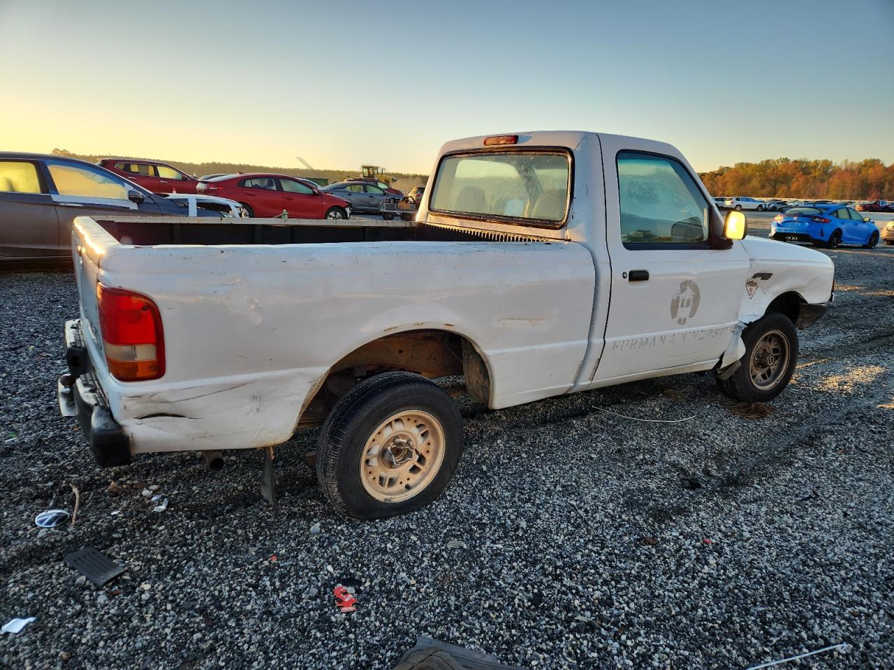 1993 Ford Ranger White vin: 1FTCR10U8PTA36135