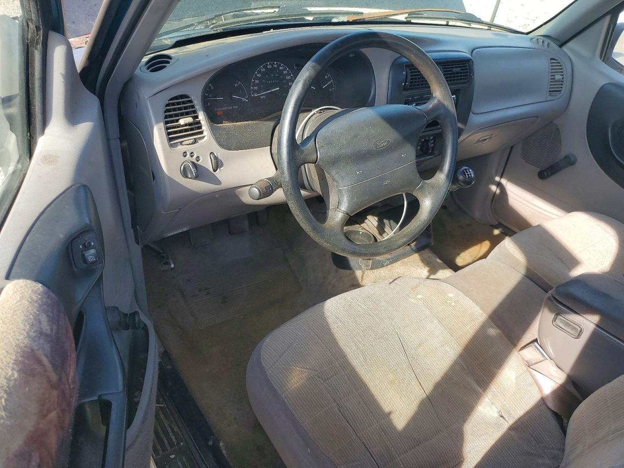 1996 Ford Ranger Black vin: 1FTCR10U9TUA12947