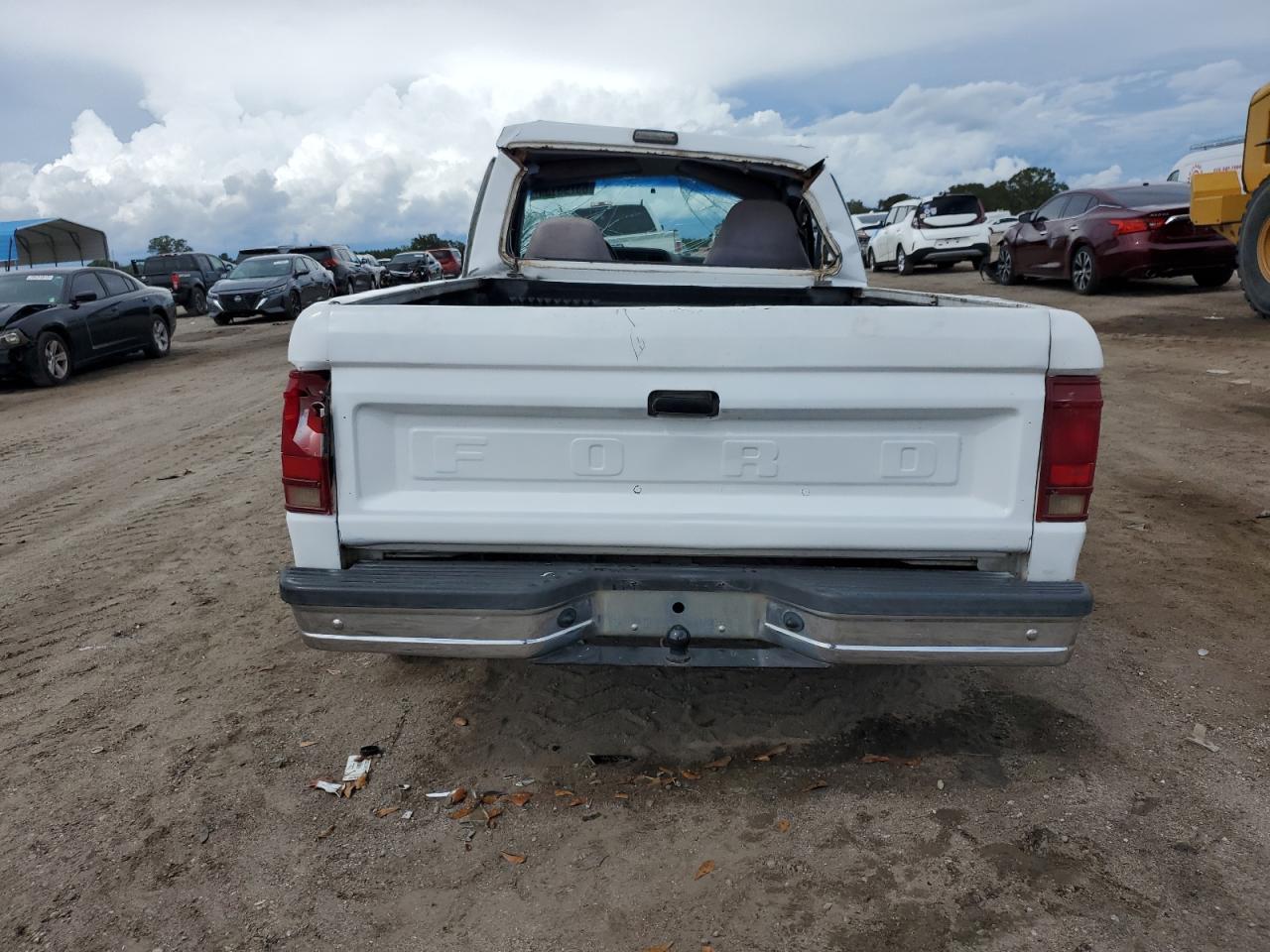 1991 Ford Ranger White vin: 1FTCR10UXMUB00388