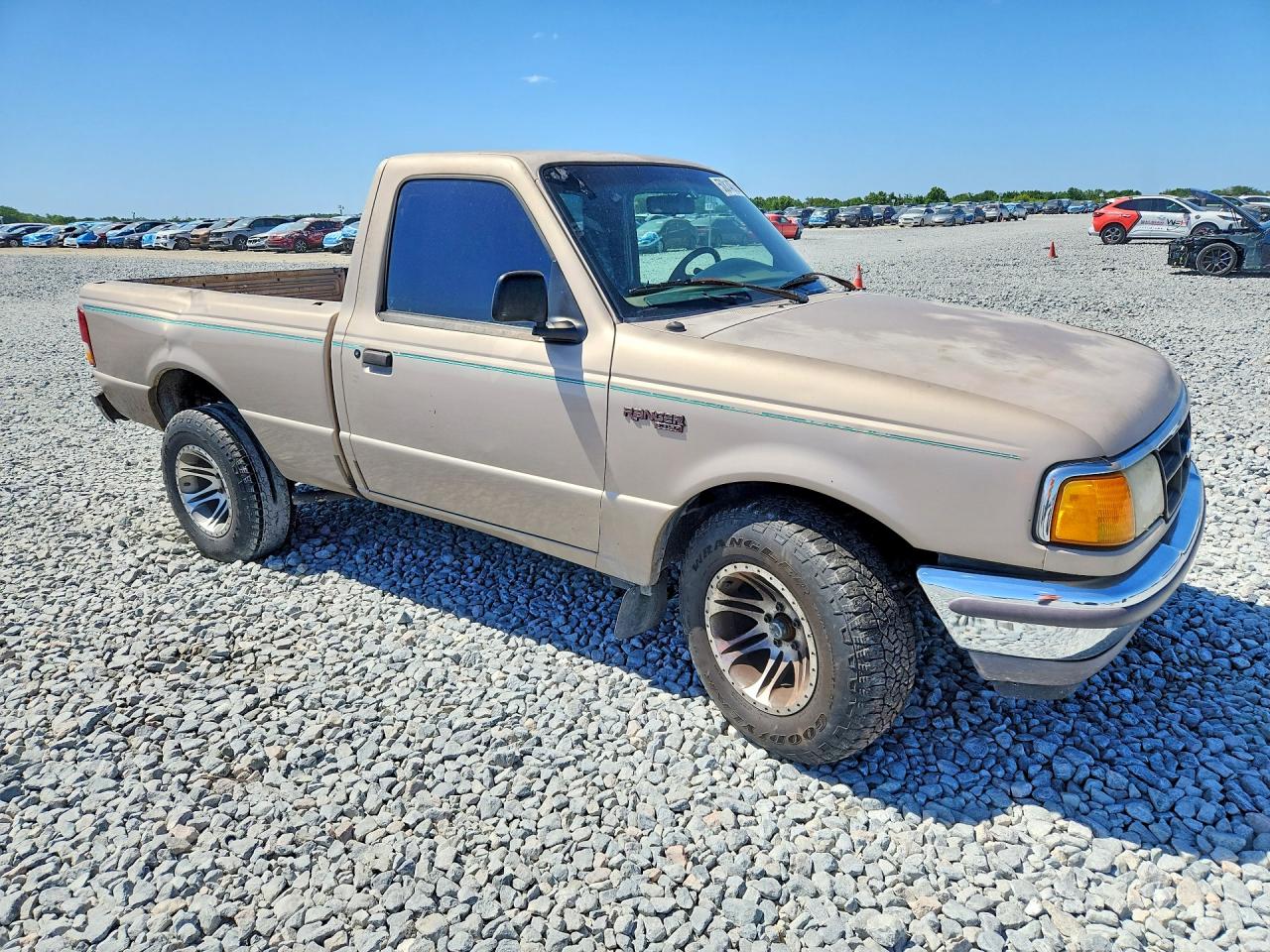 1997 Ford Ranger Beige vin: 1FTCR10UXVTA53273