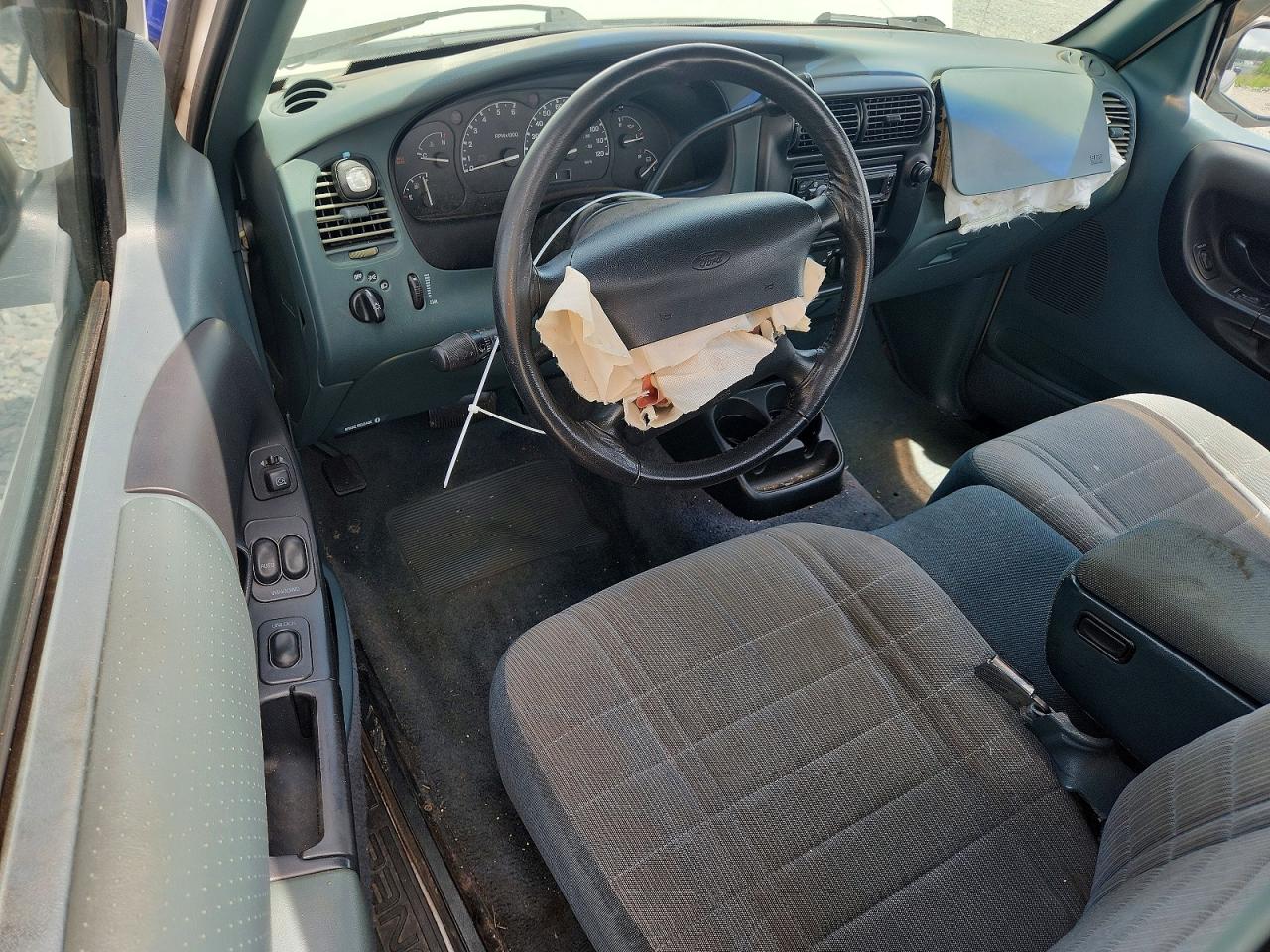 1997 Ford Ranger White vin: 1FTCR10UXVUA46074