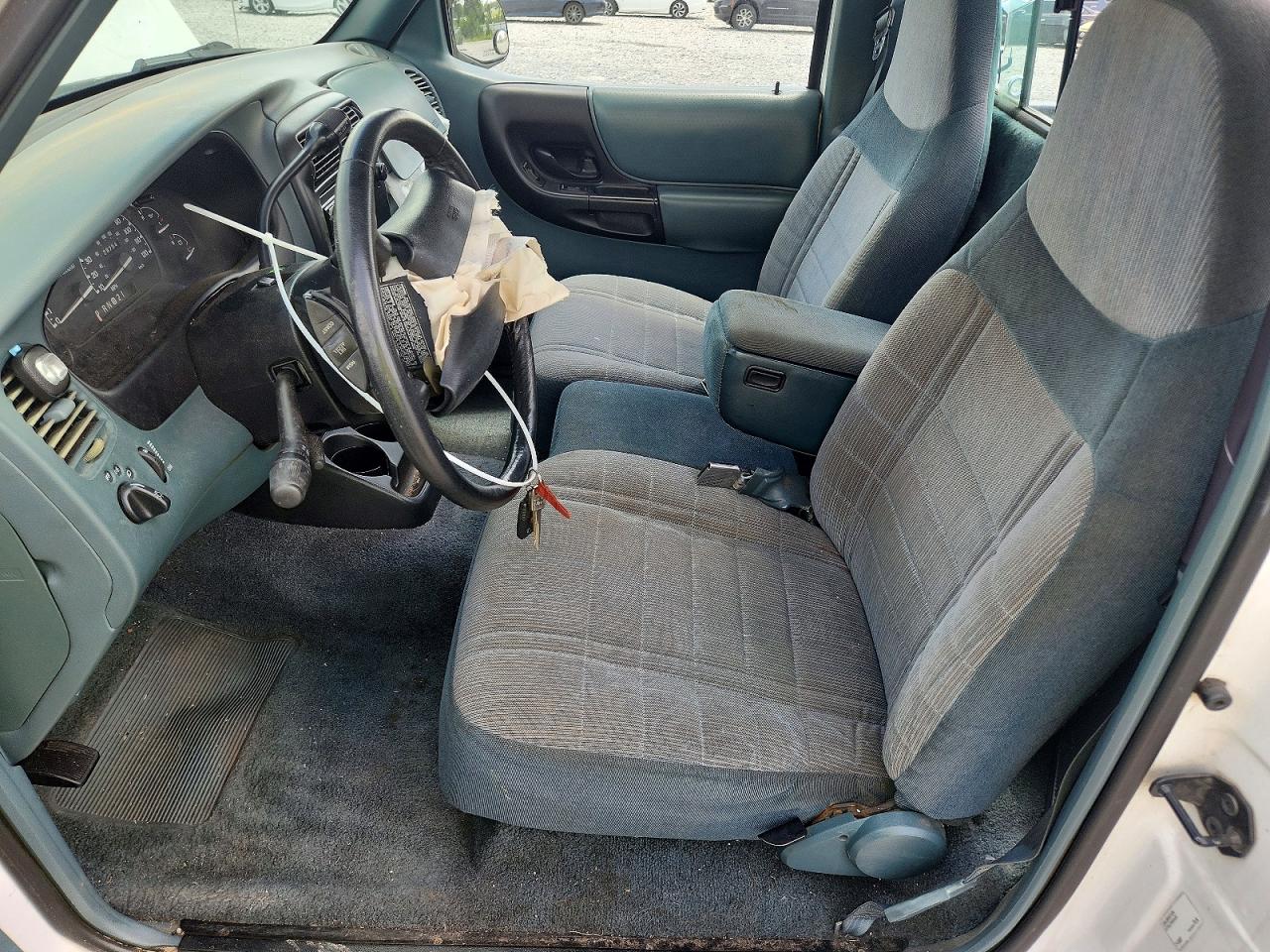 1997 Ford Ranger White vin: 1FTCR10UXVUA46074