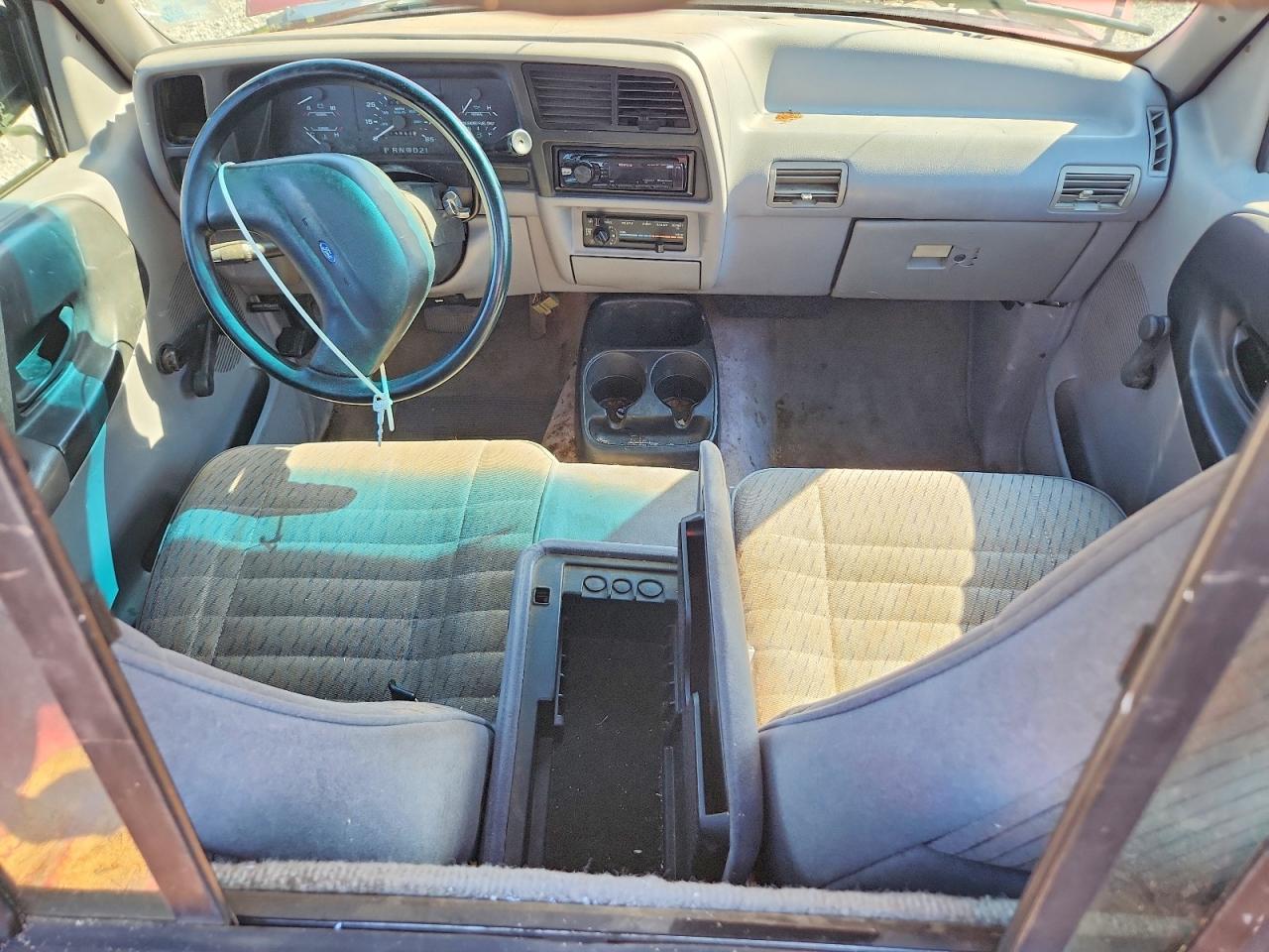 1993 Ford Ranger Бордовый vin: 1FTCR10X3PUB99781