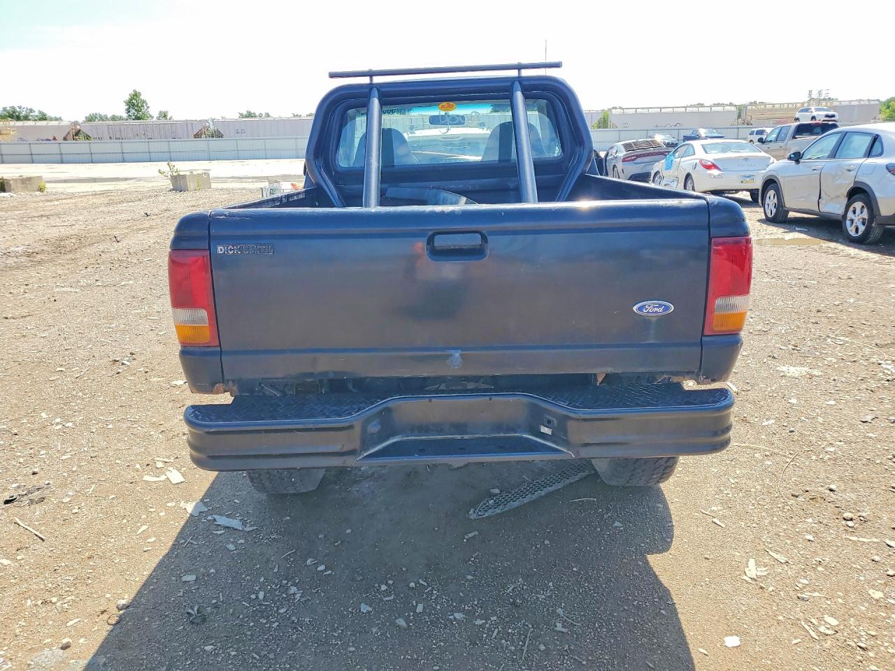 1995 Ford Ranger Черный vin: 1FTCR10X3STA37860