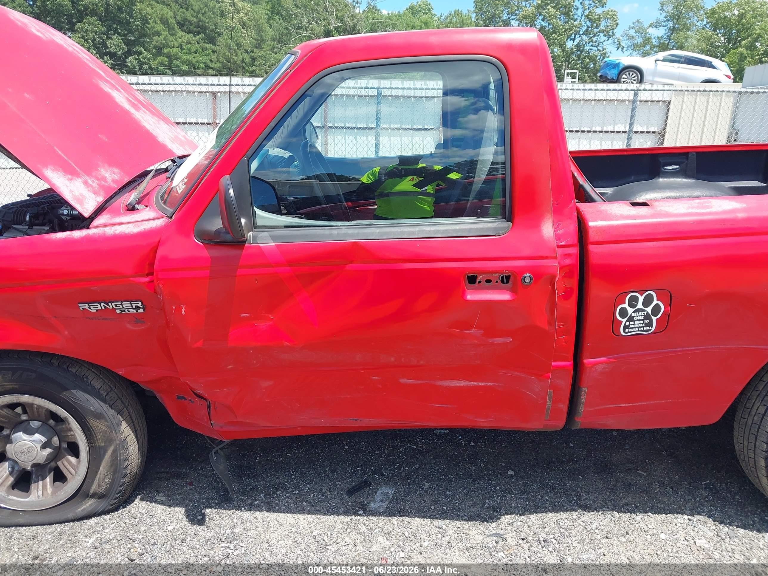 1995 Ford Ranger   Red vin: 1FTCR10X3SUC00825