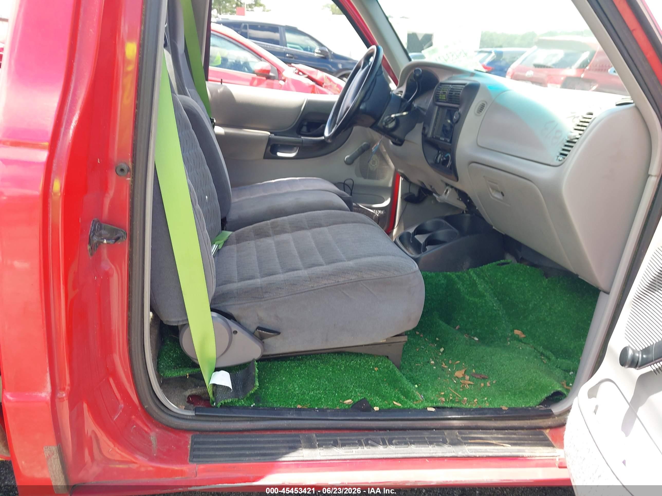 1995 Ford Ranger   Red vin: 1FTCR10X3SUC00825
