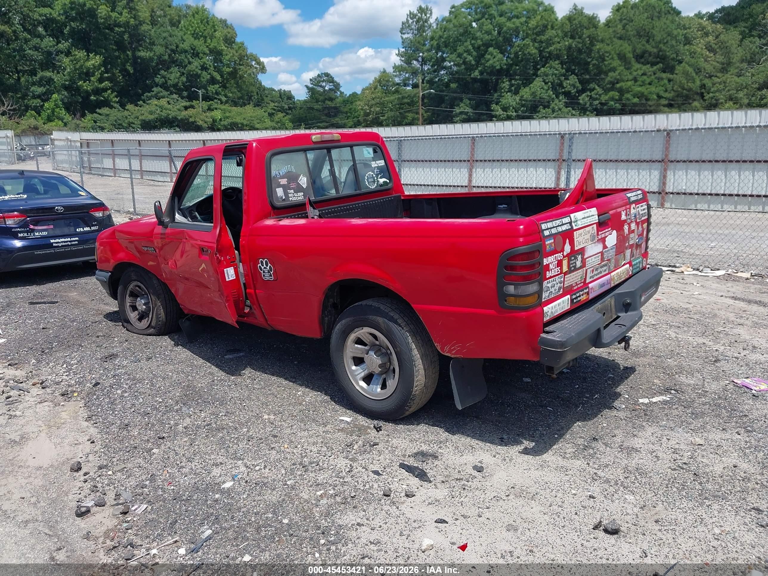 1995 Ford Ranger   Red vin: 1FTCR10X3SUC00825